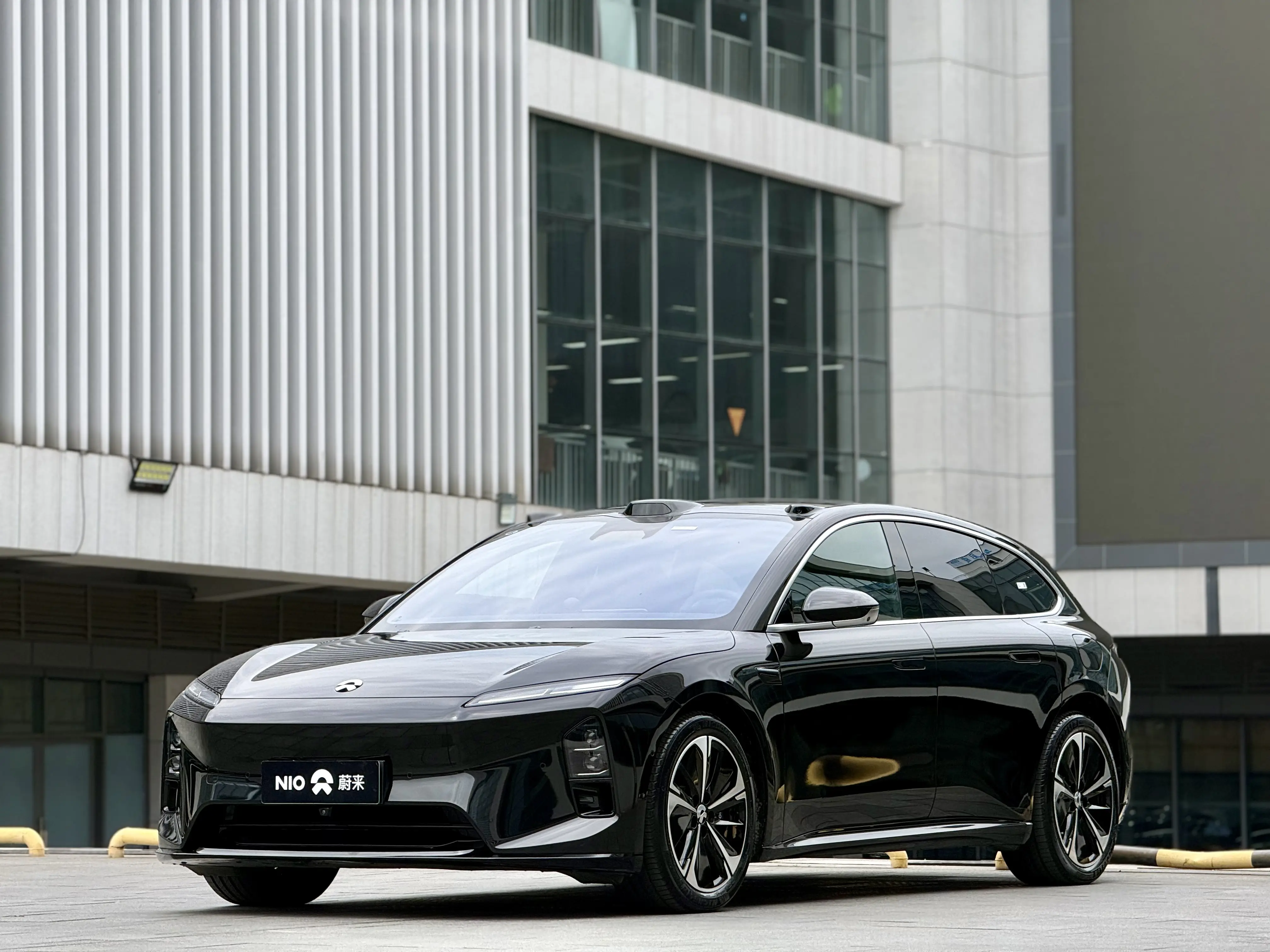 NIO ET5T