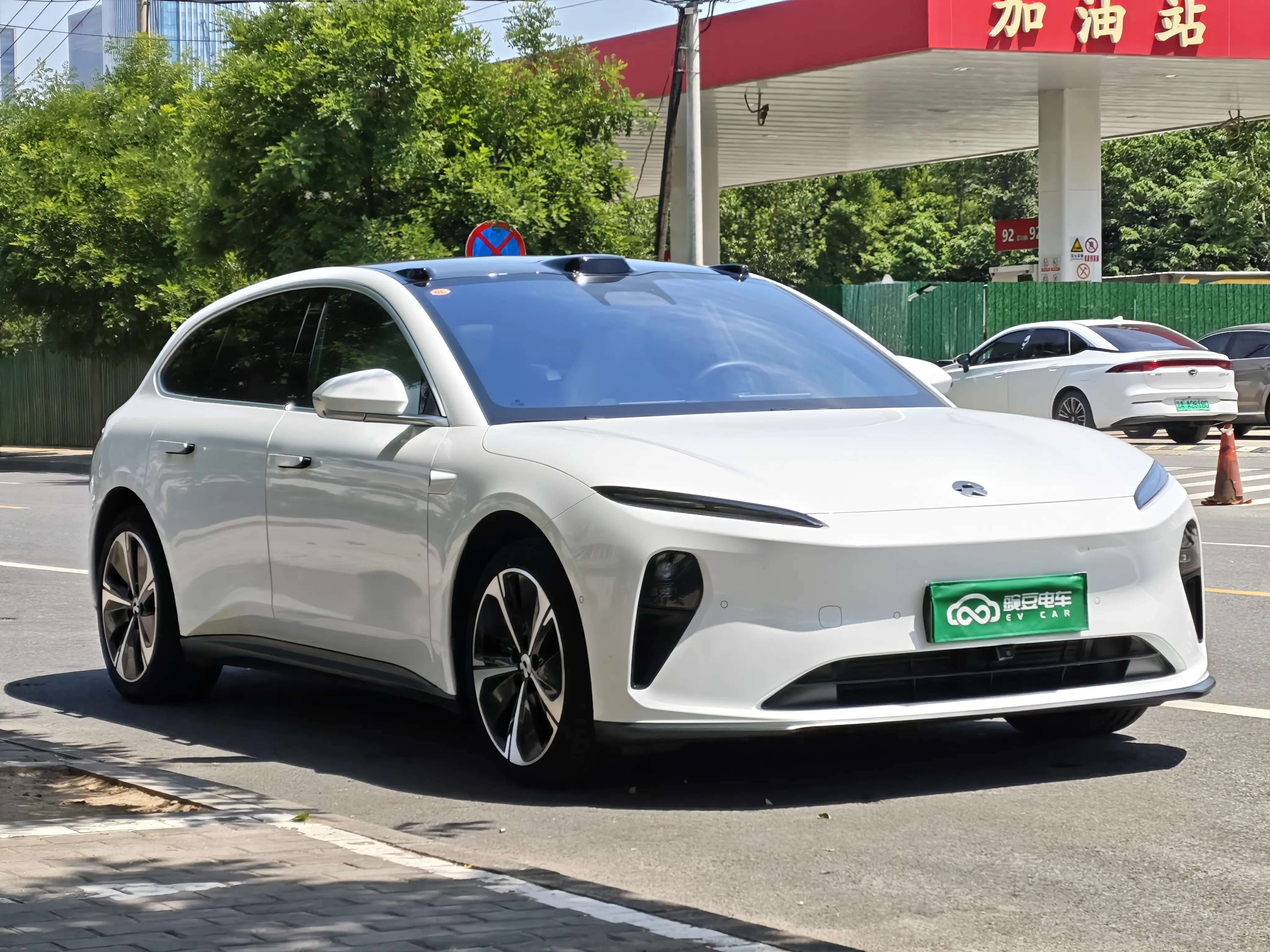 NIO ET5T