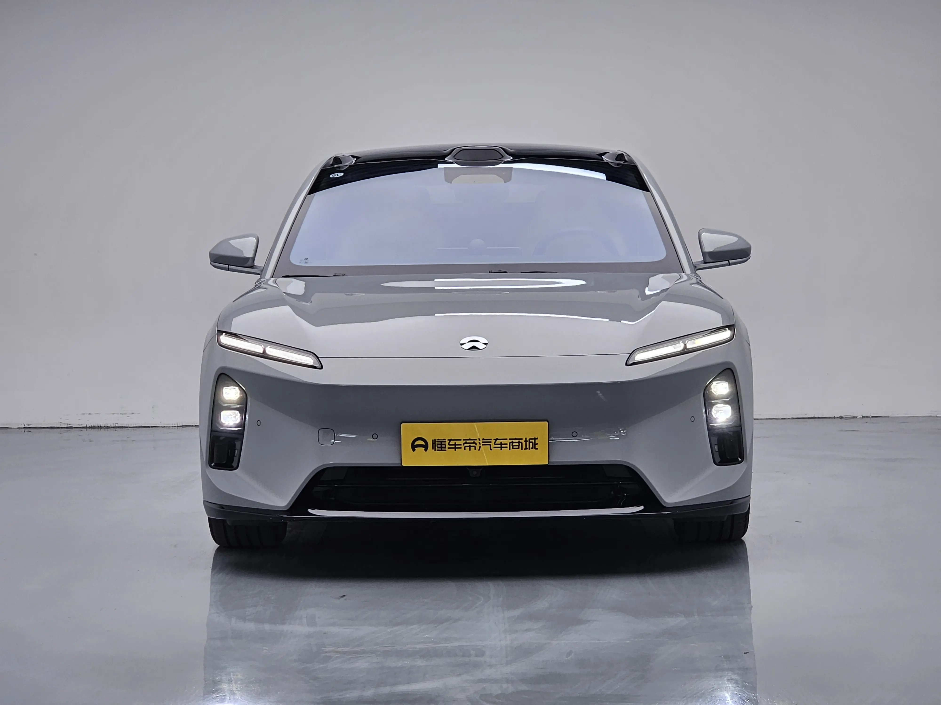 NIO ET5
