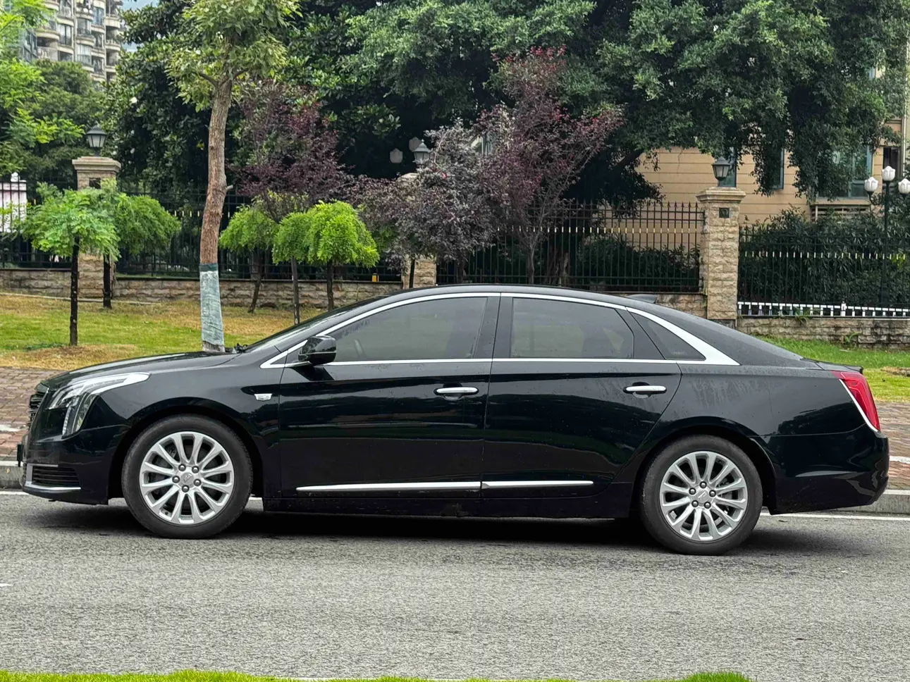 Cadillac XTS