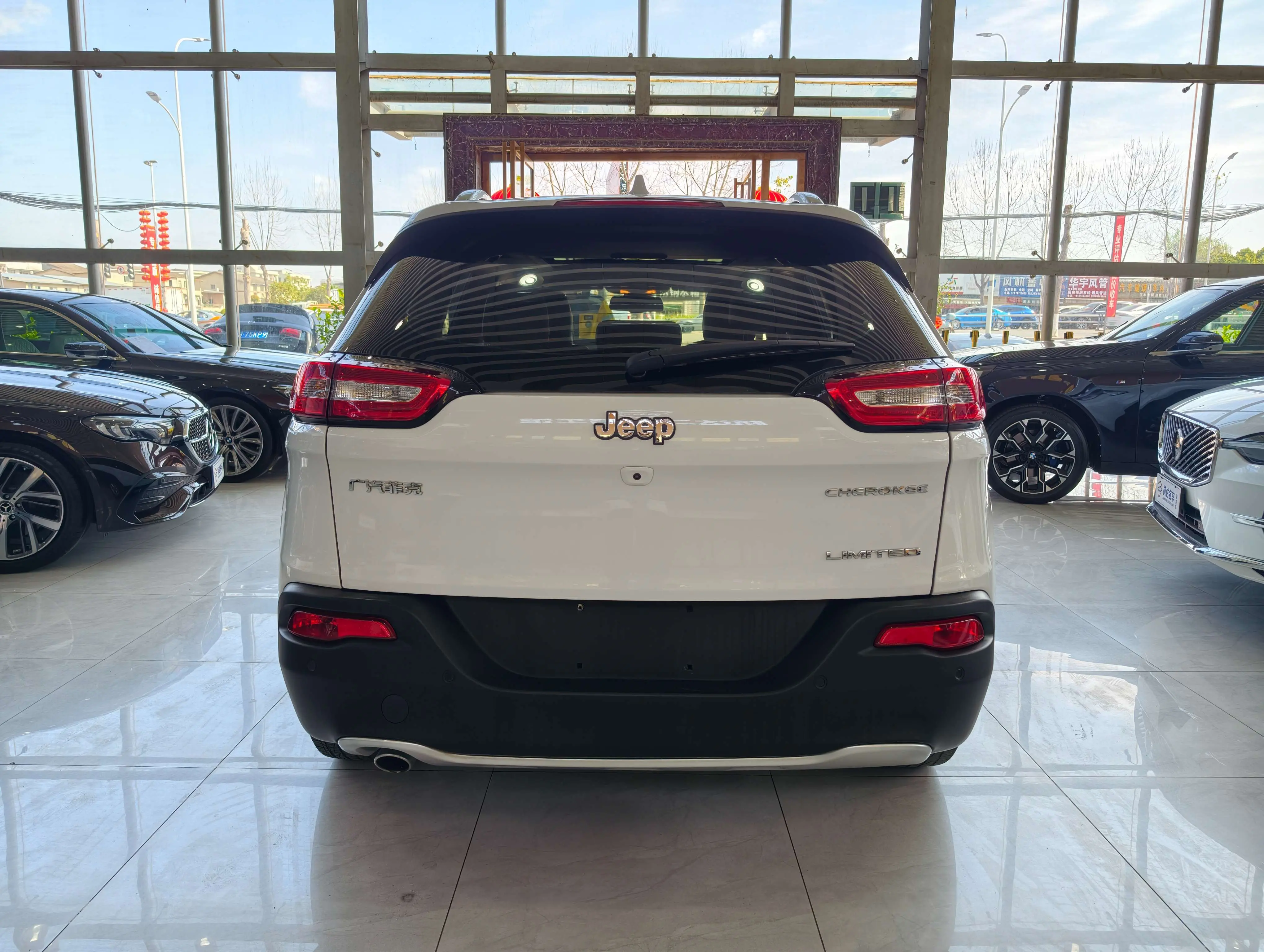 Jeep Cherokee