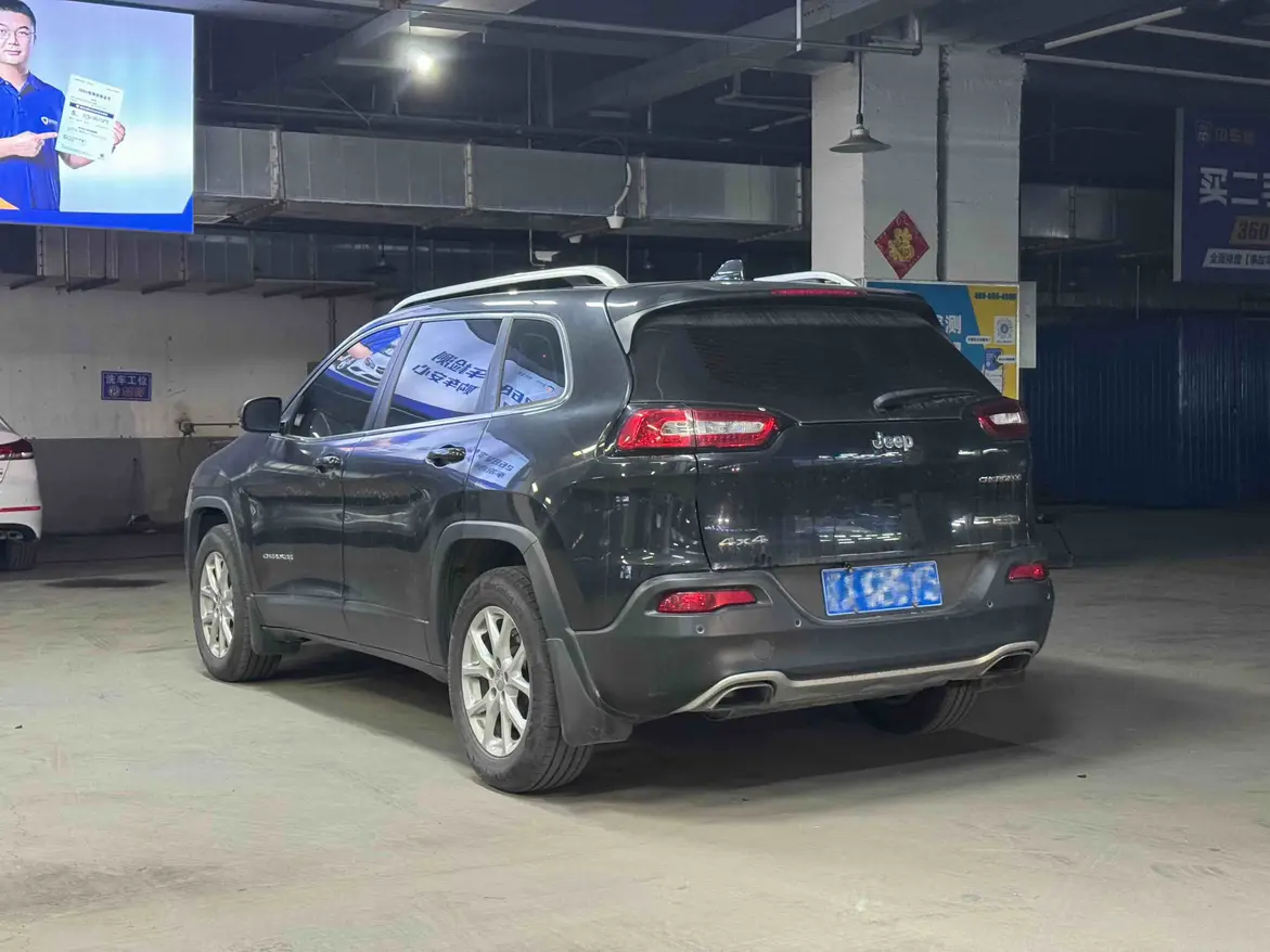 Jeep Cherokee