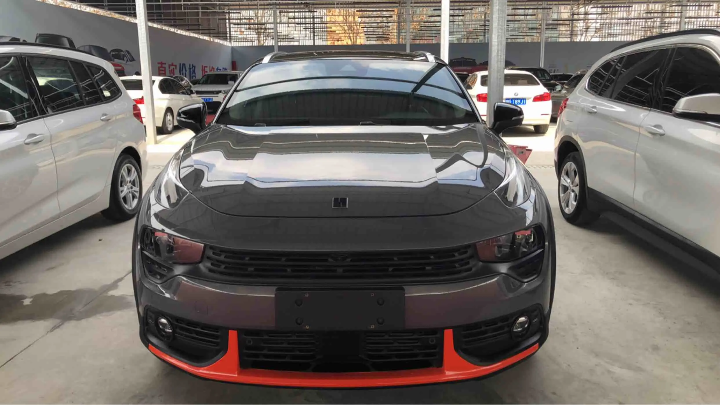Lynk & Co 02