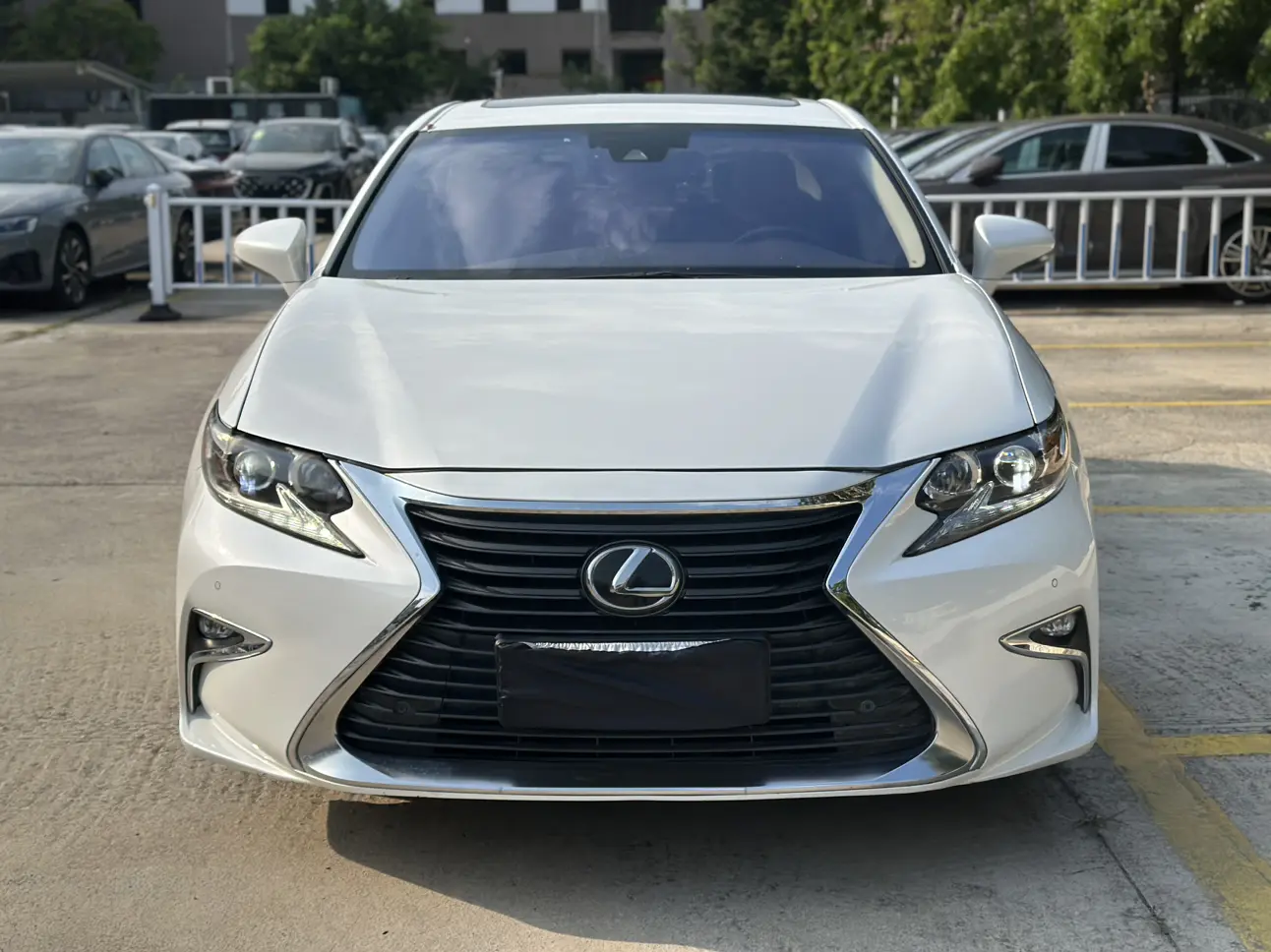 Lexus ES