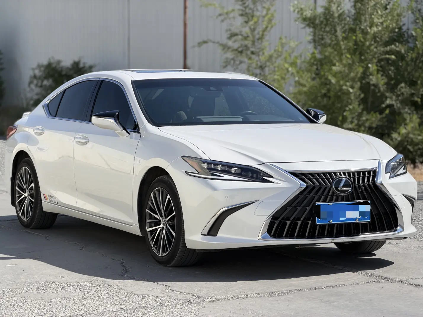 Lexus ES