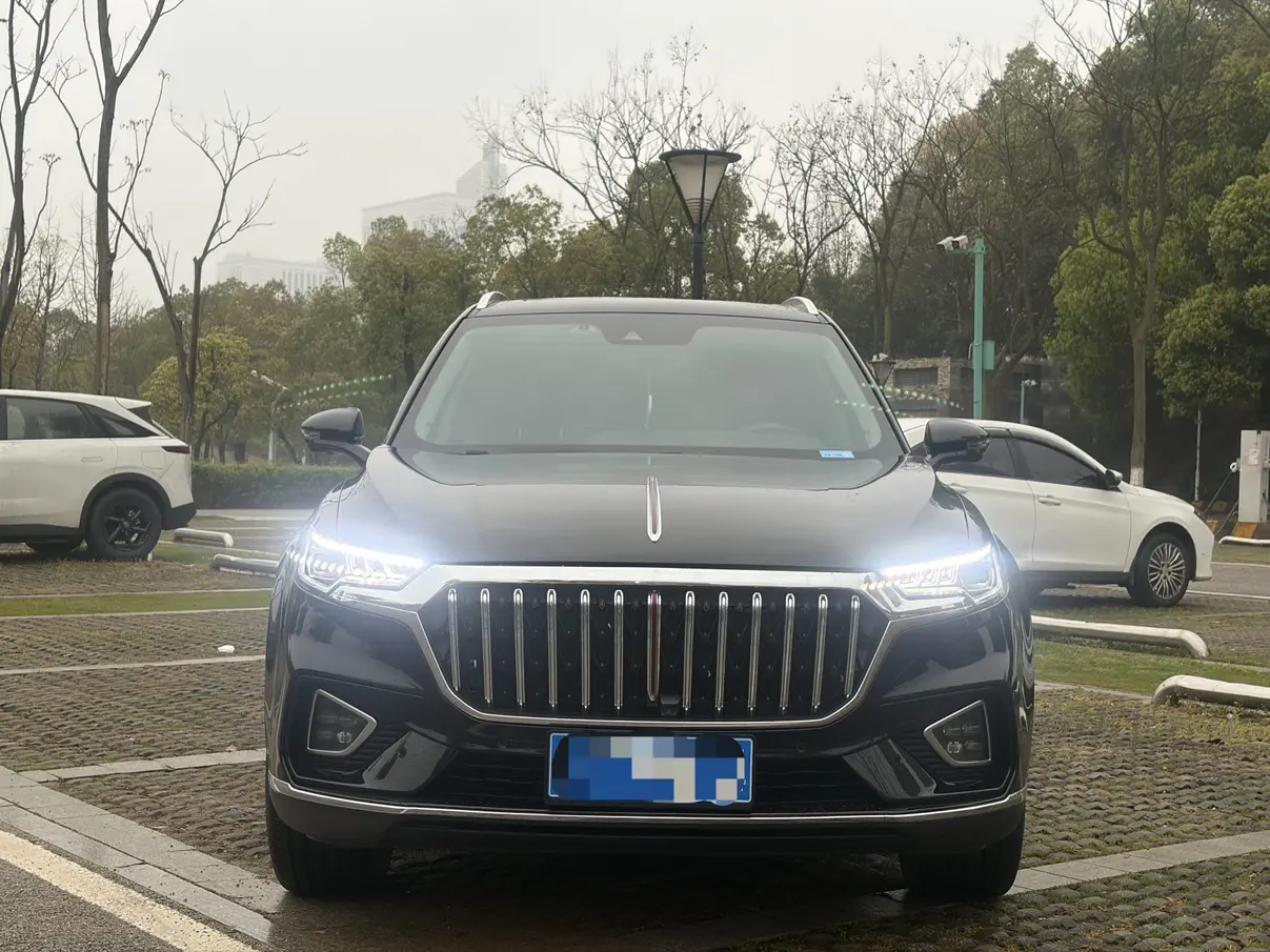 Hongqi HS5