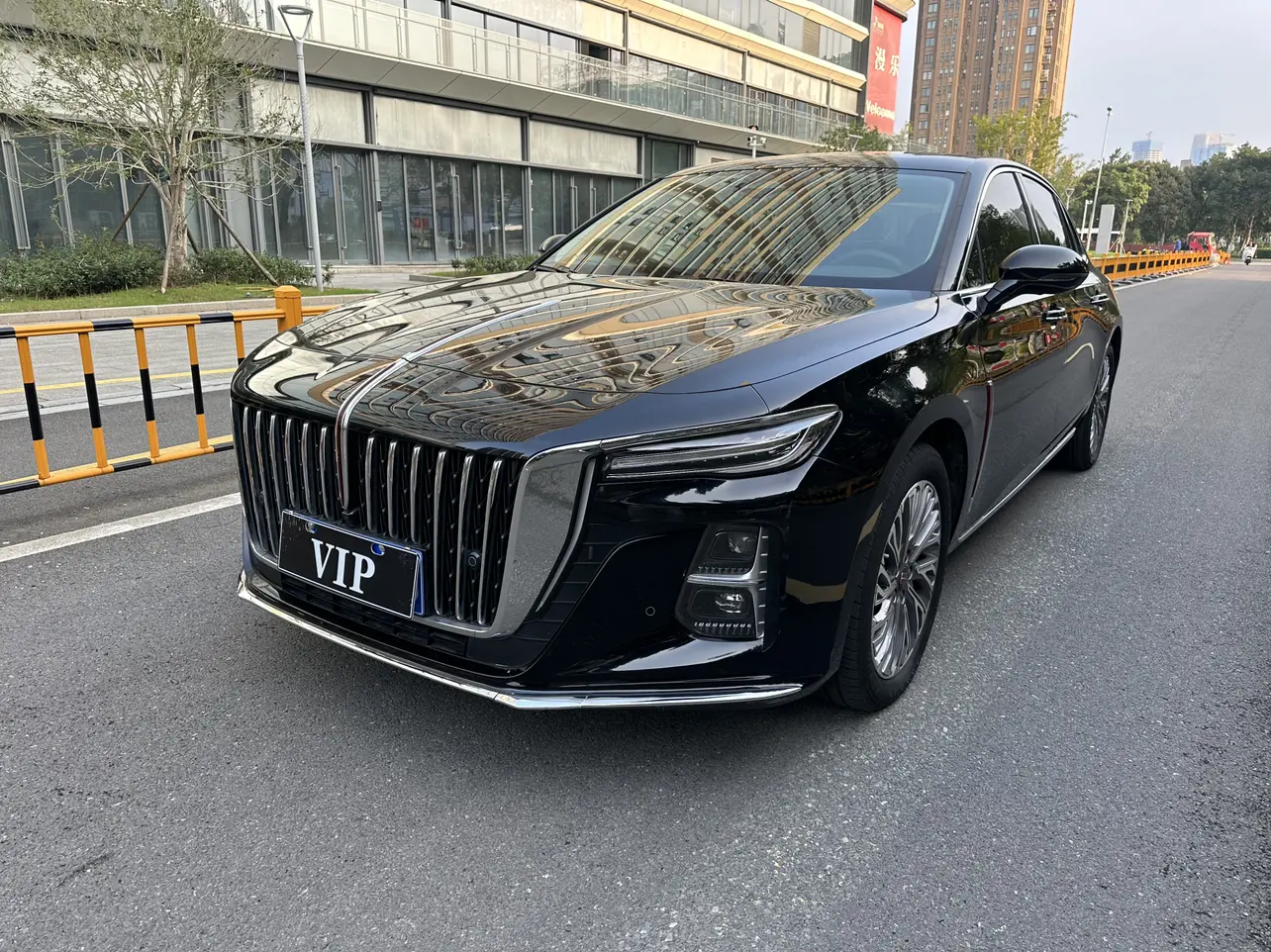 Hongqi H5