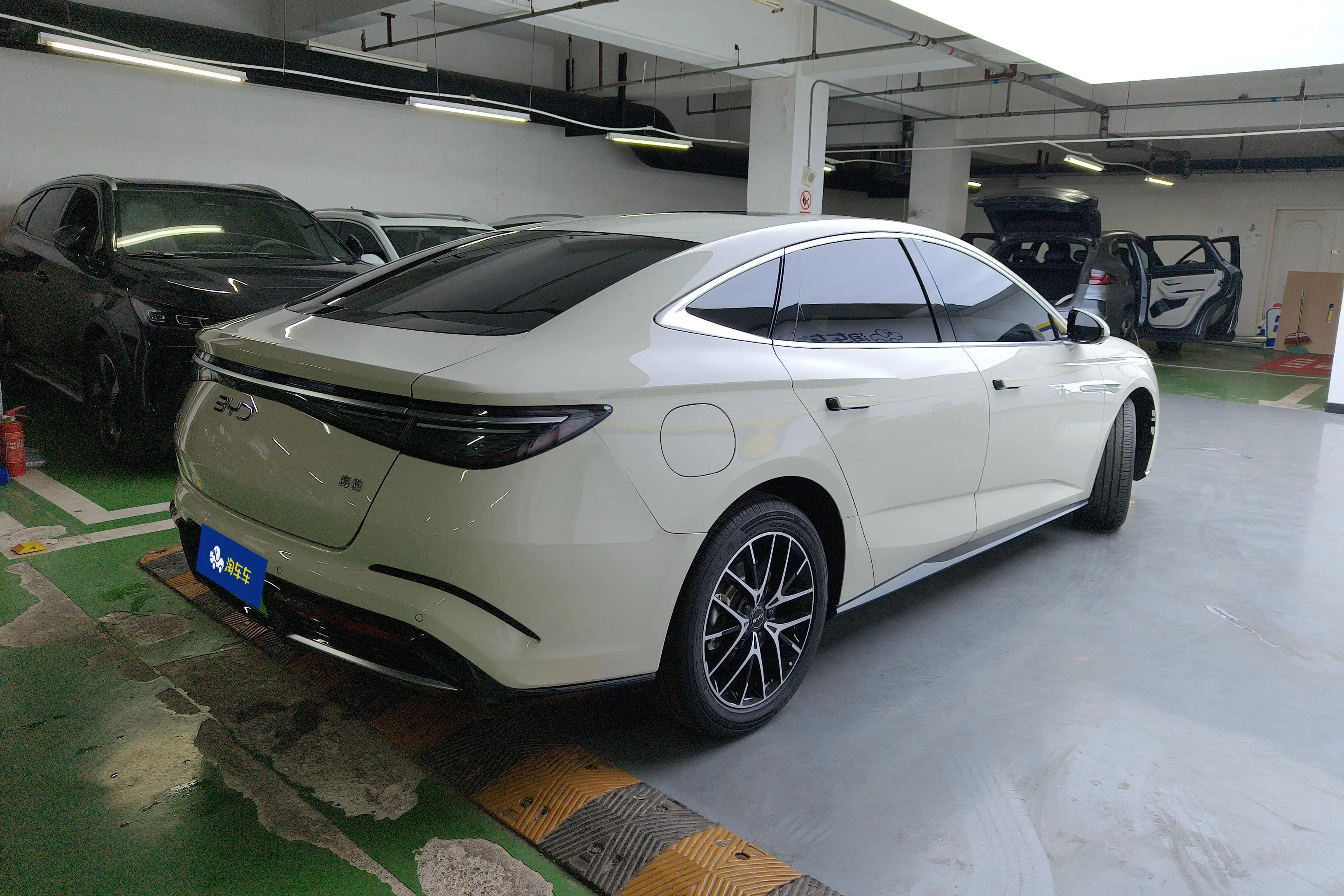 BYD Seal DM