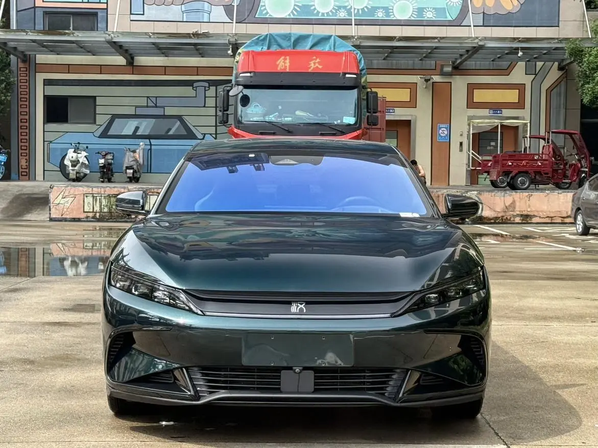 BYD Han EV