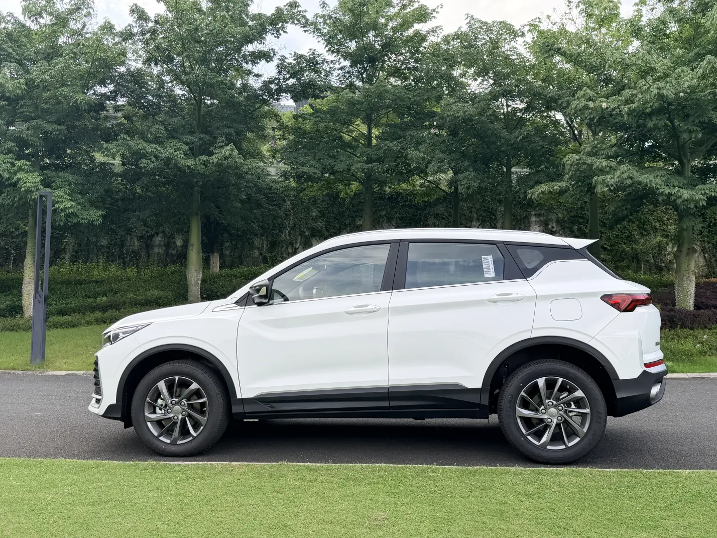 Geely Coolray SX11