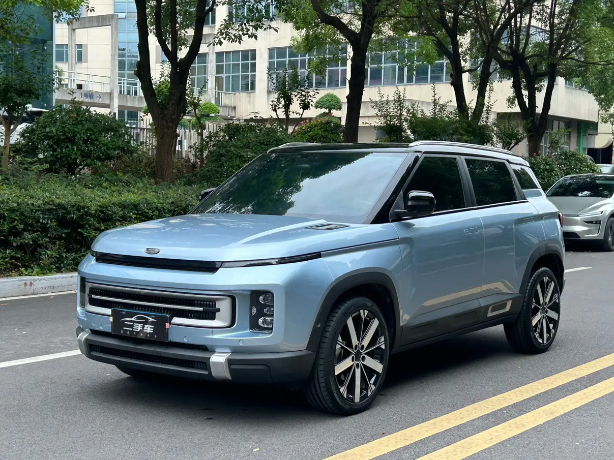 Geely ICON