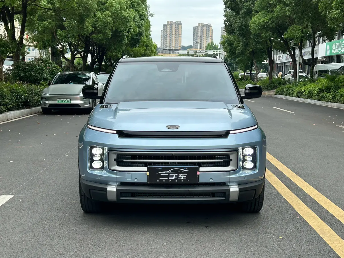 Geely ICON