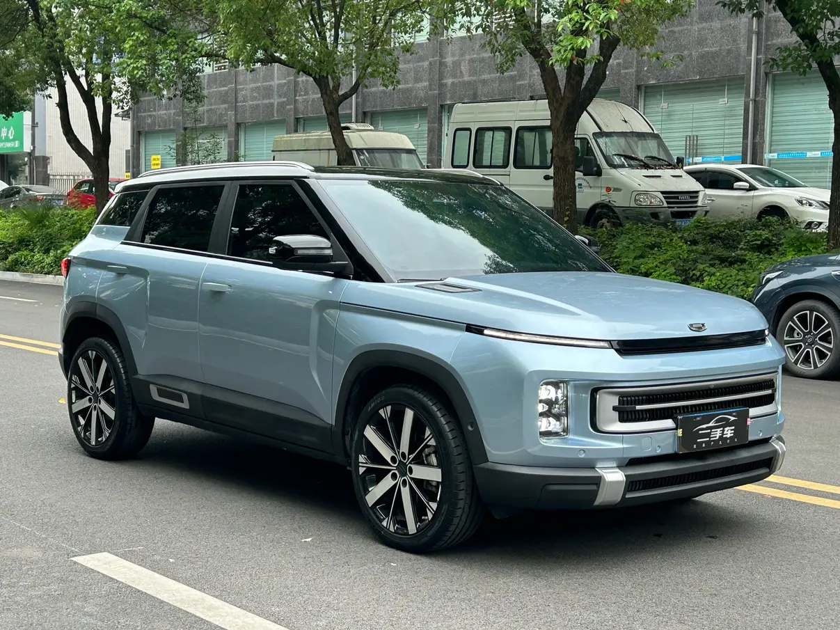 Geely ICON