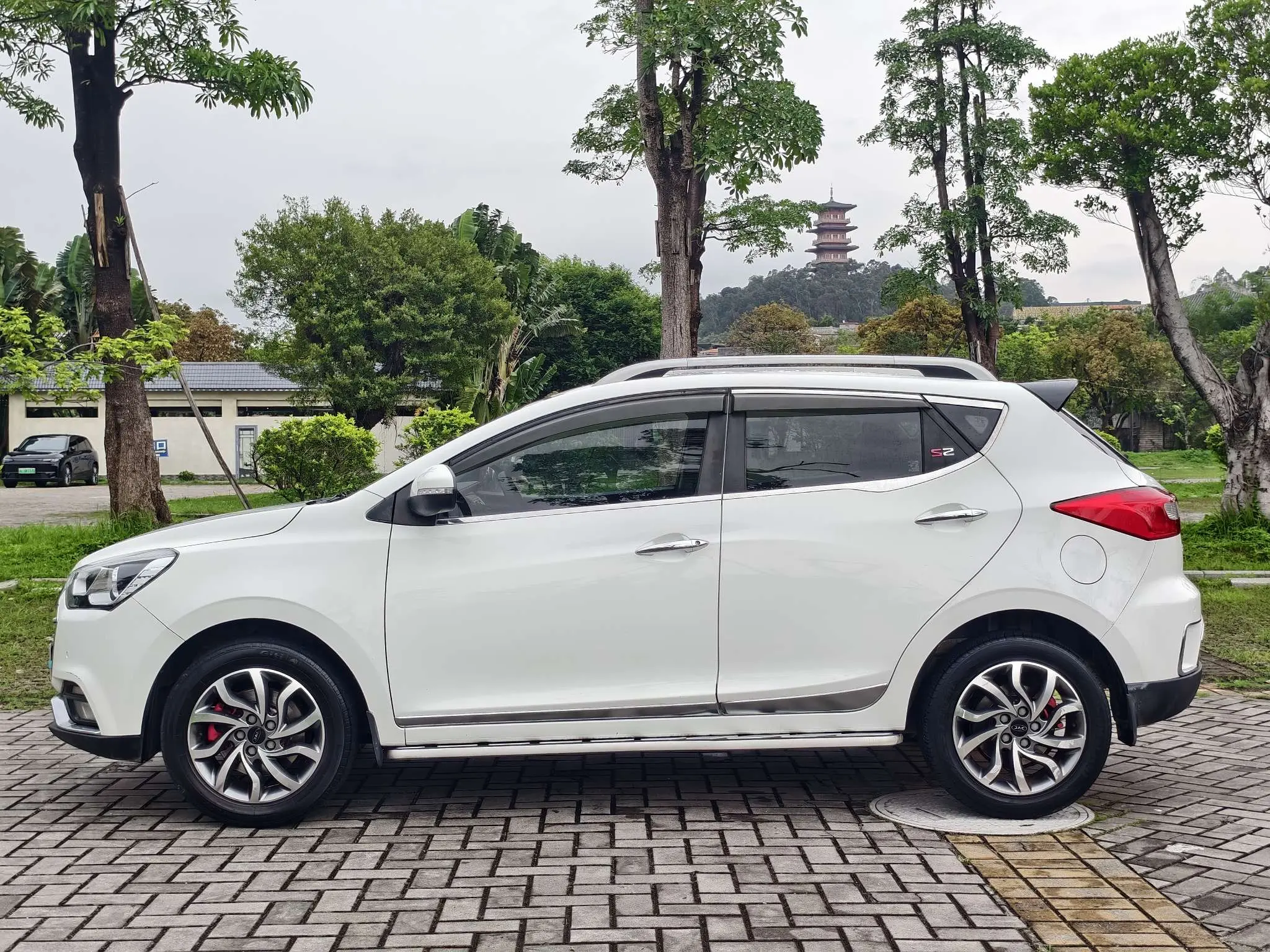 JAC Ruifeng S2