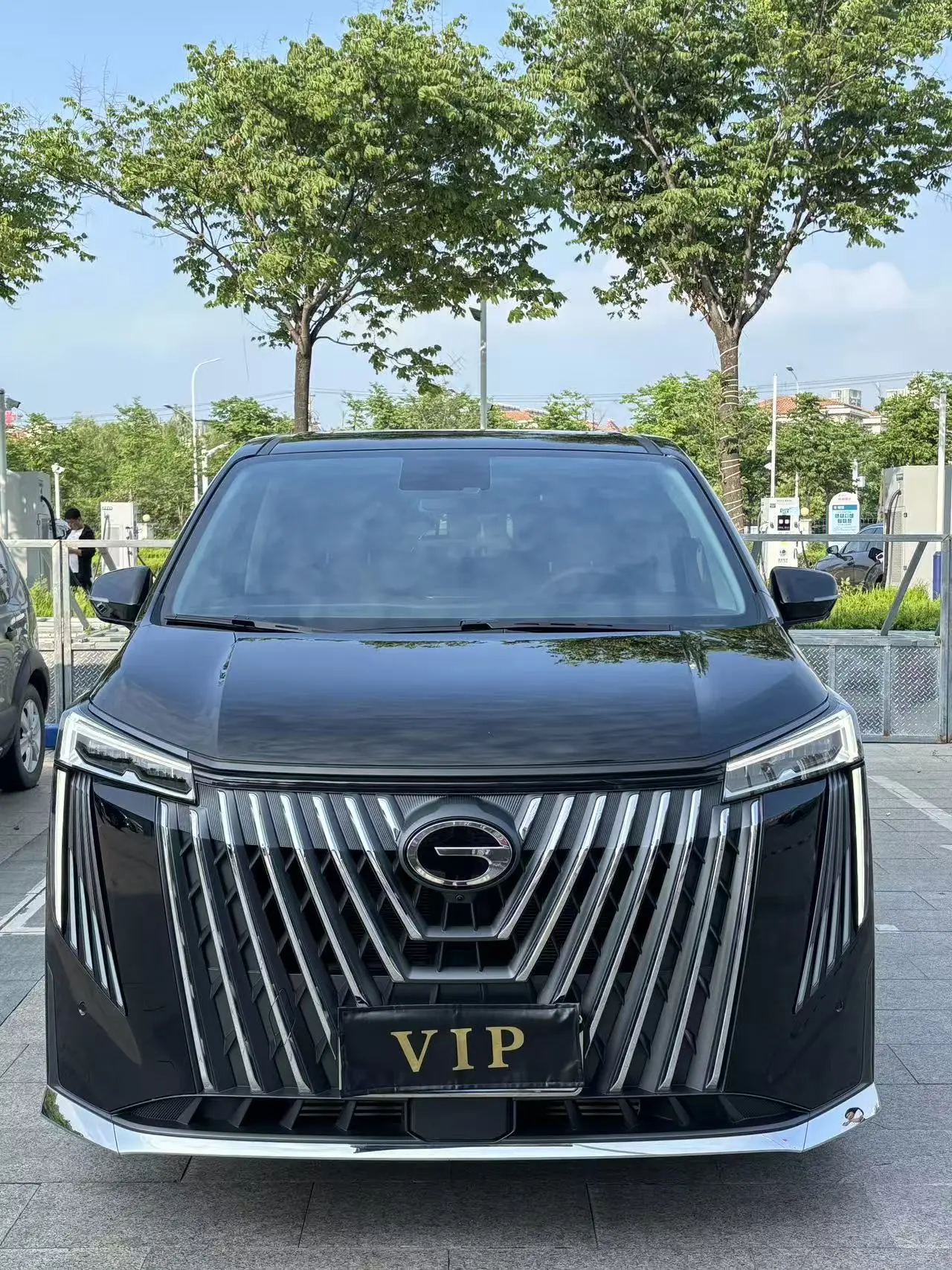 GAC Trumpchi M8  из Китая