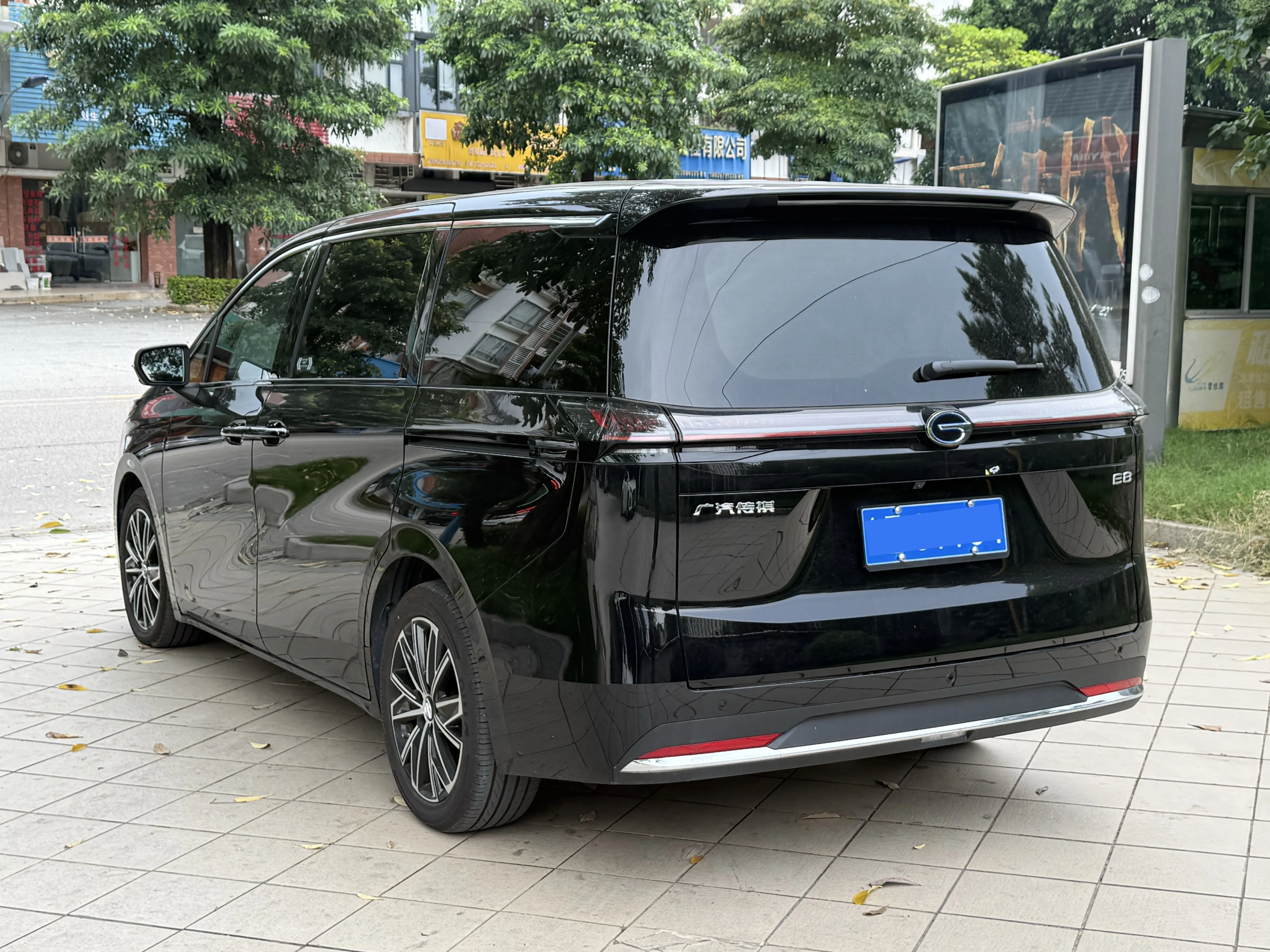 GAC Trumpchi E8