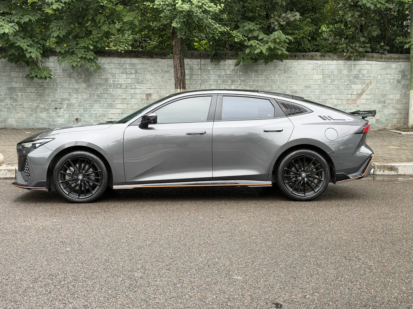 Changan UNI-V