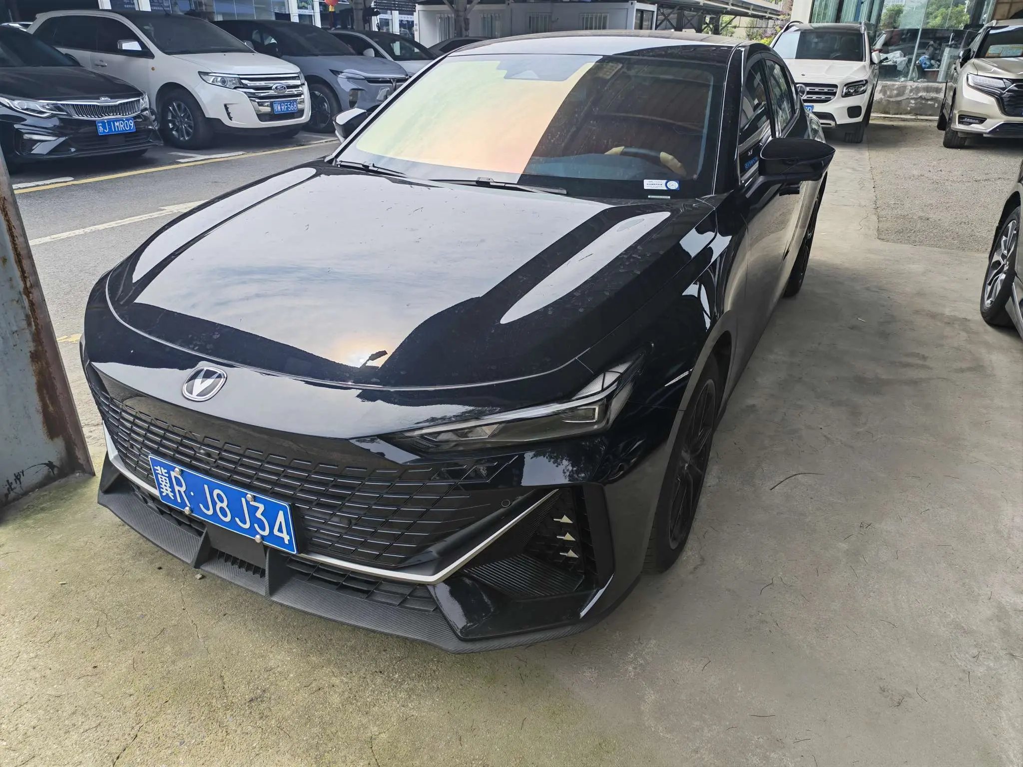 Changan UNI-V