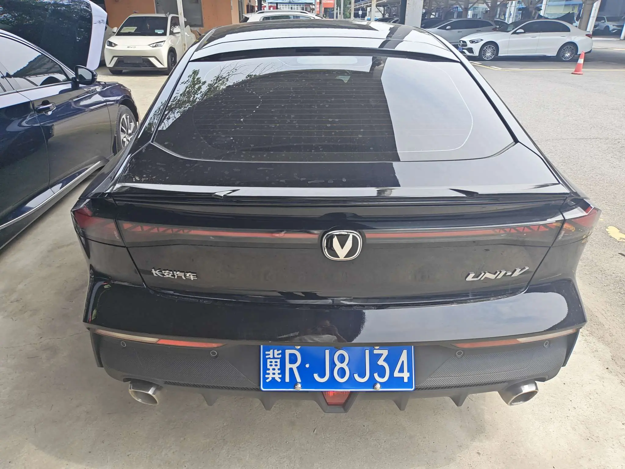 Changan UNI-V