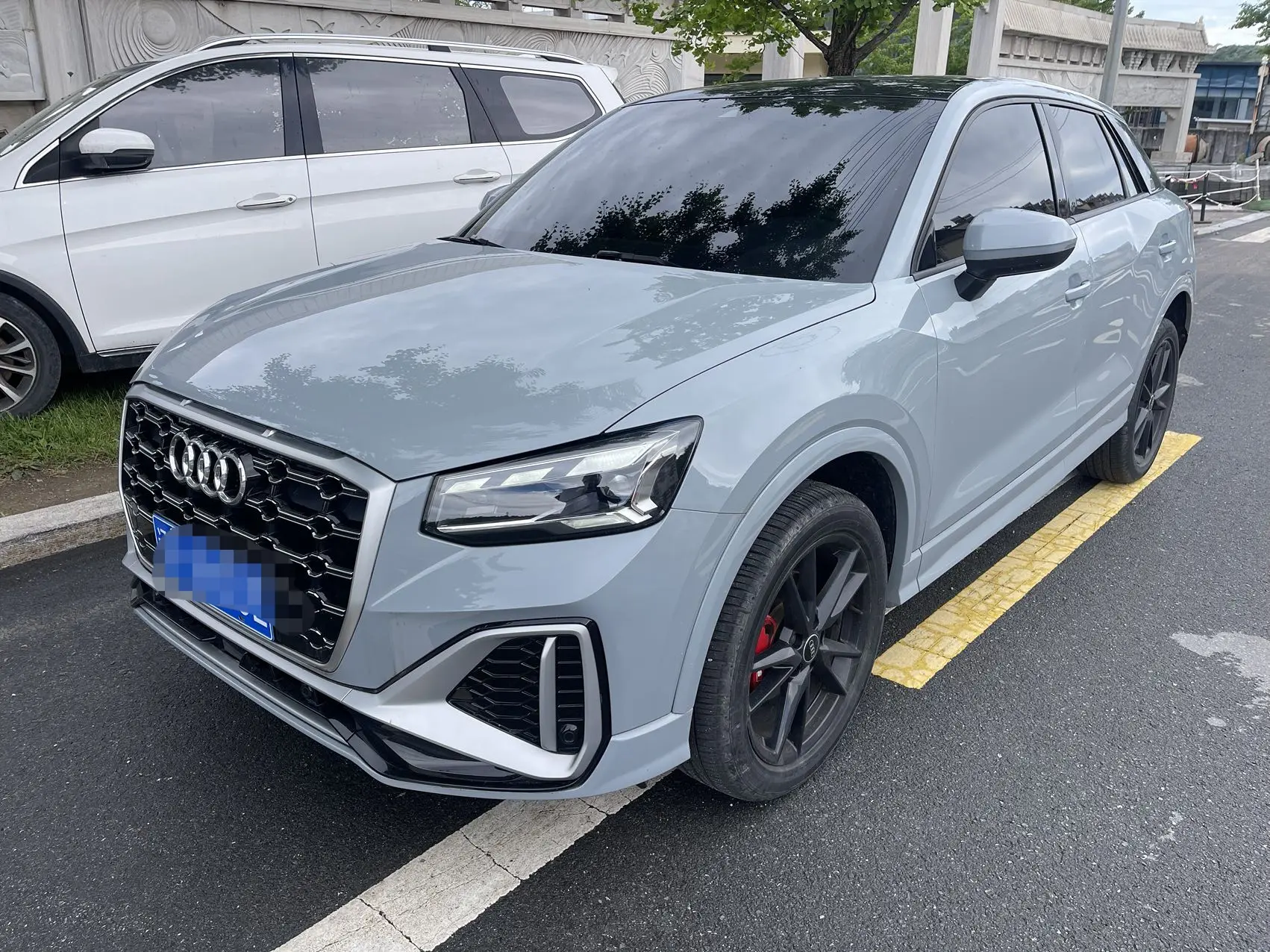 Audi Q2L
