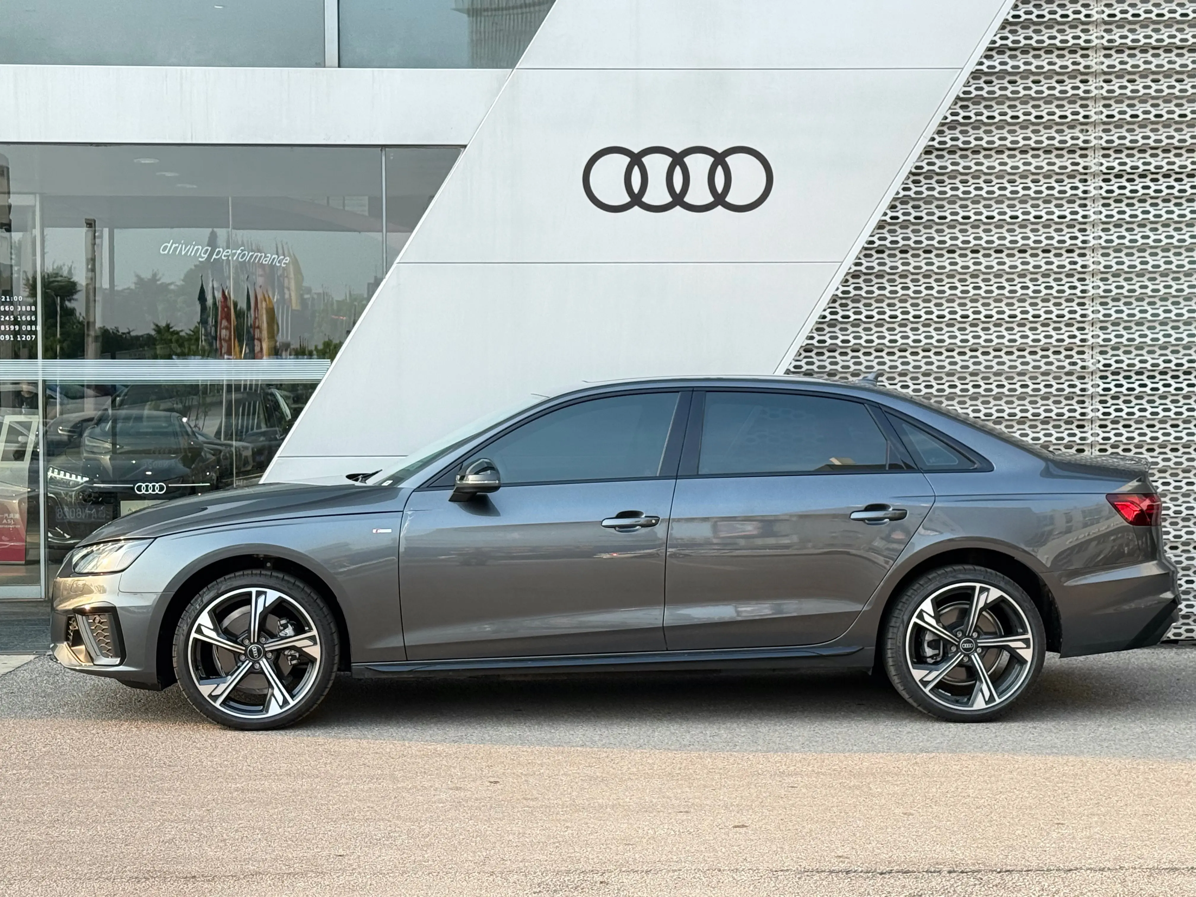 Audi A4L