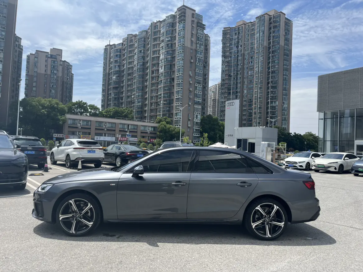 Audi A4L