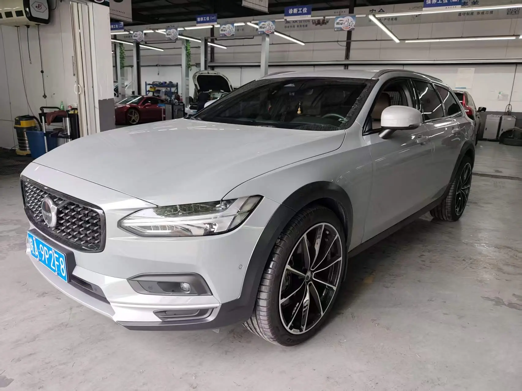 Volvo V90