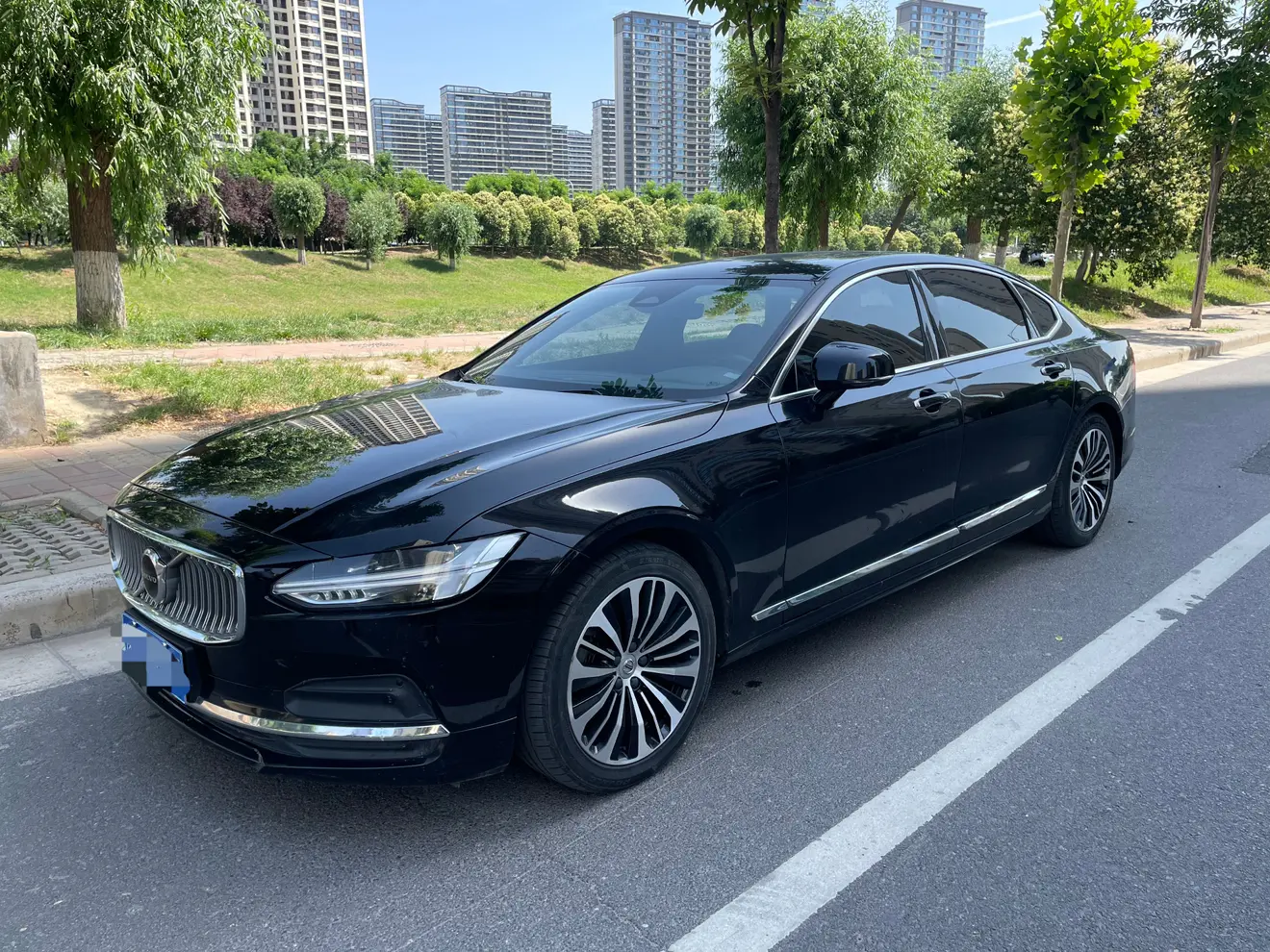 Volvo S90