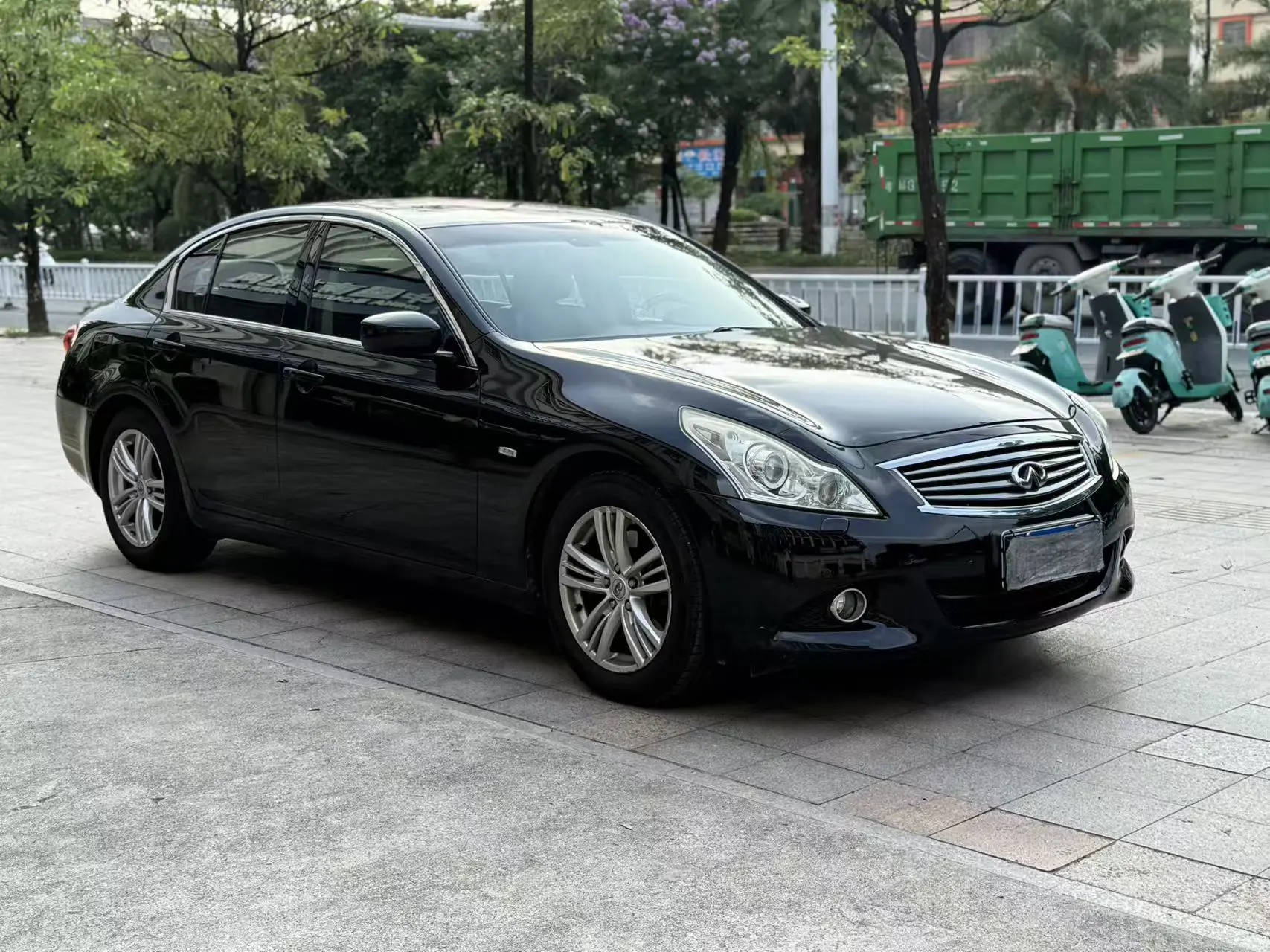 Infiniti G Series