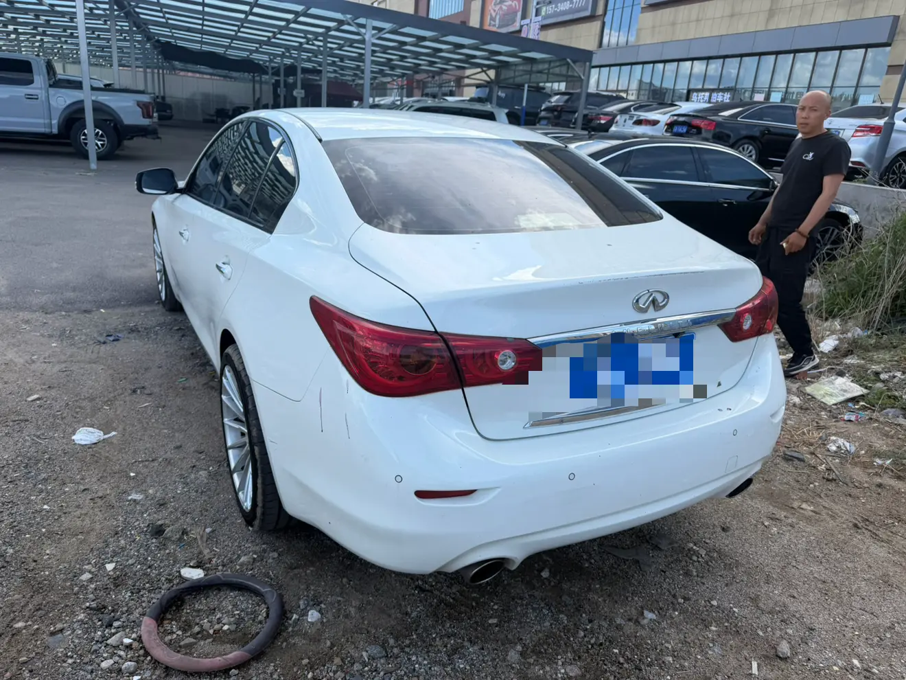 Infiniti Q50L