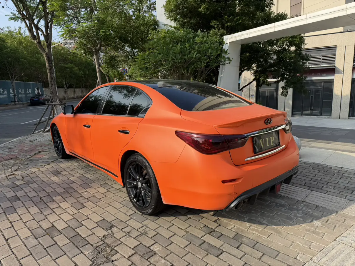 Infiniti Q50L