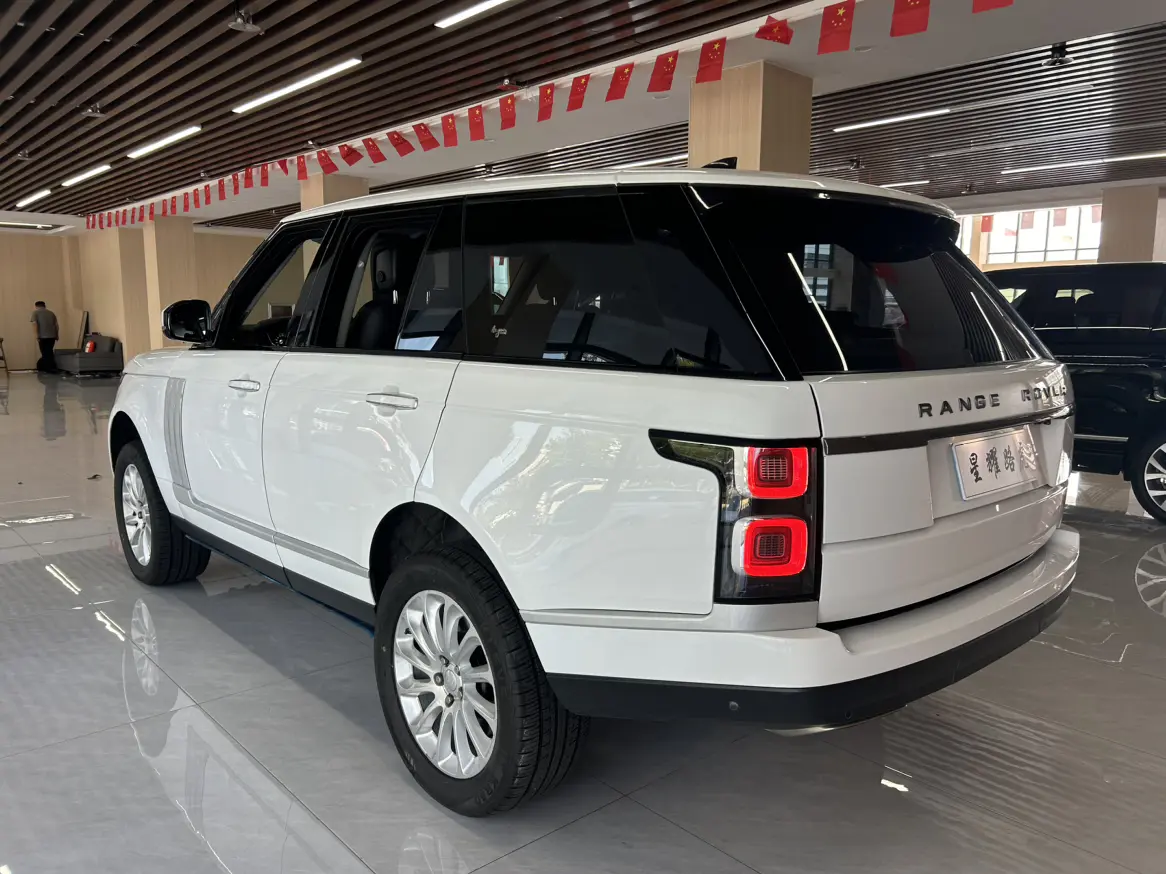 Land Rover range rover