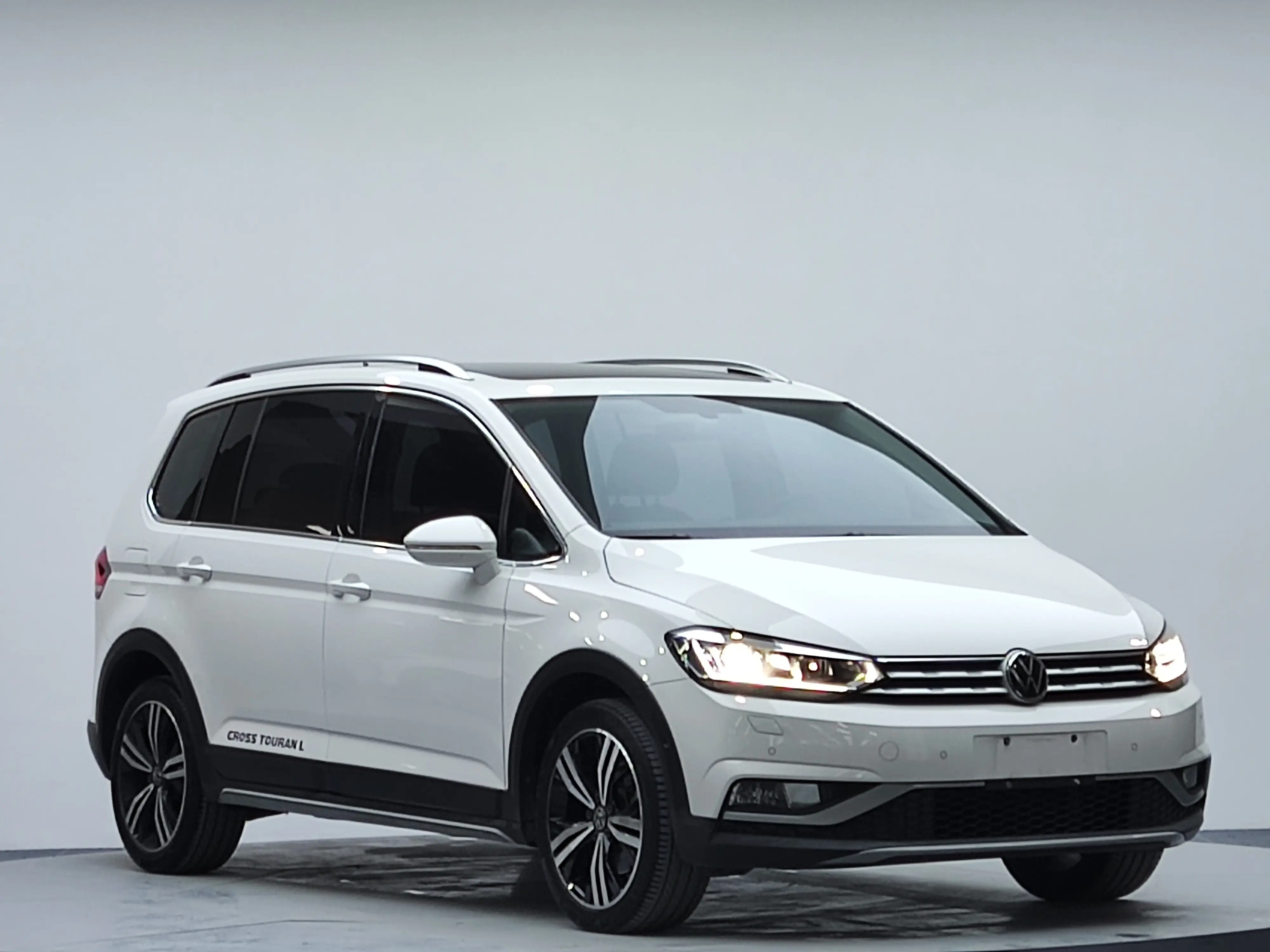 Volkswagen Touran L