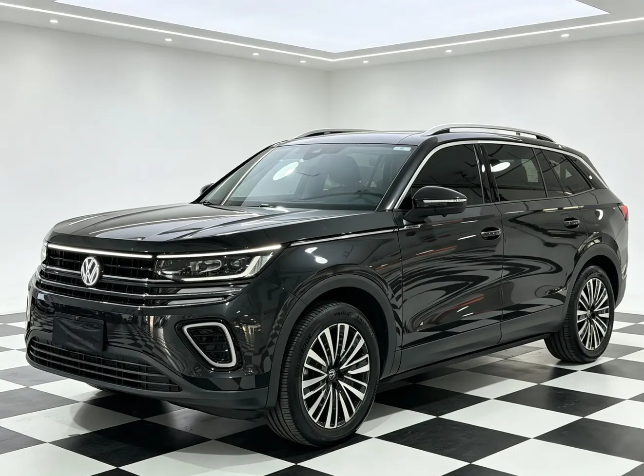 Volkswagen patrol  из Китая