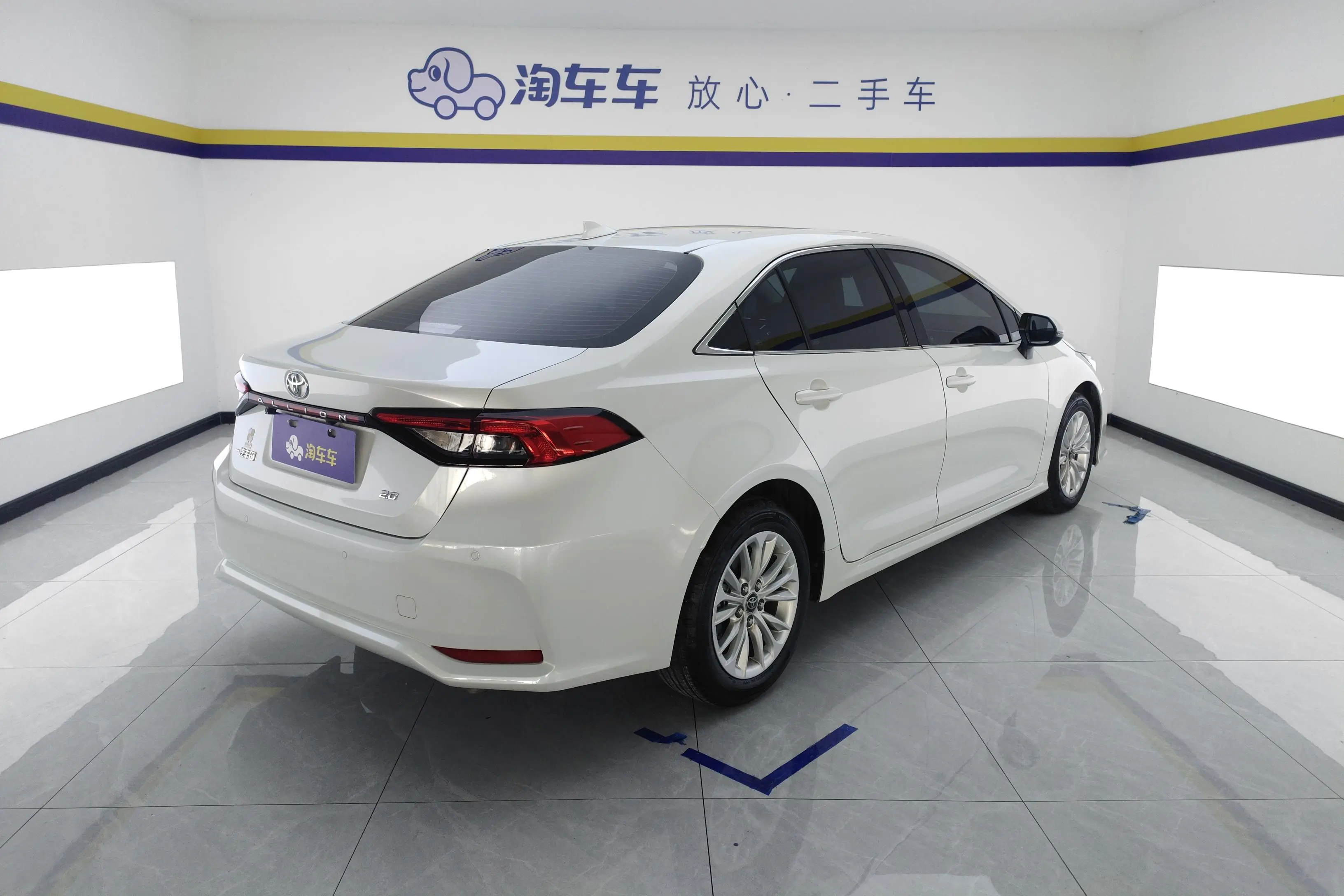 Toyota Asiatic lion