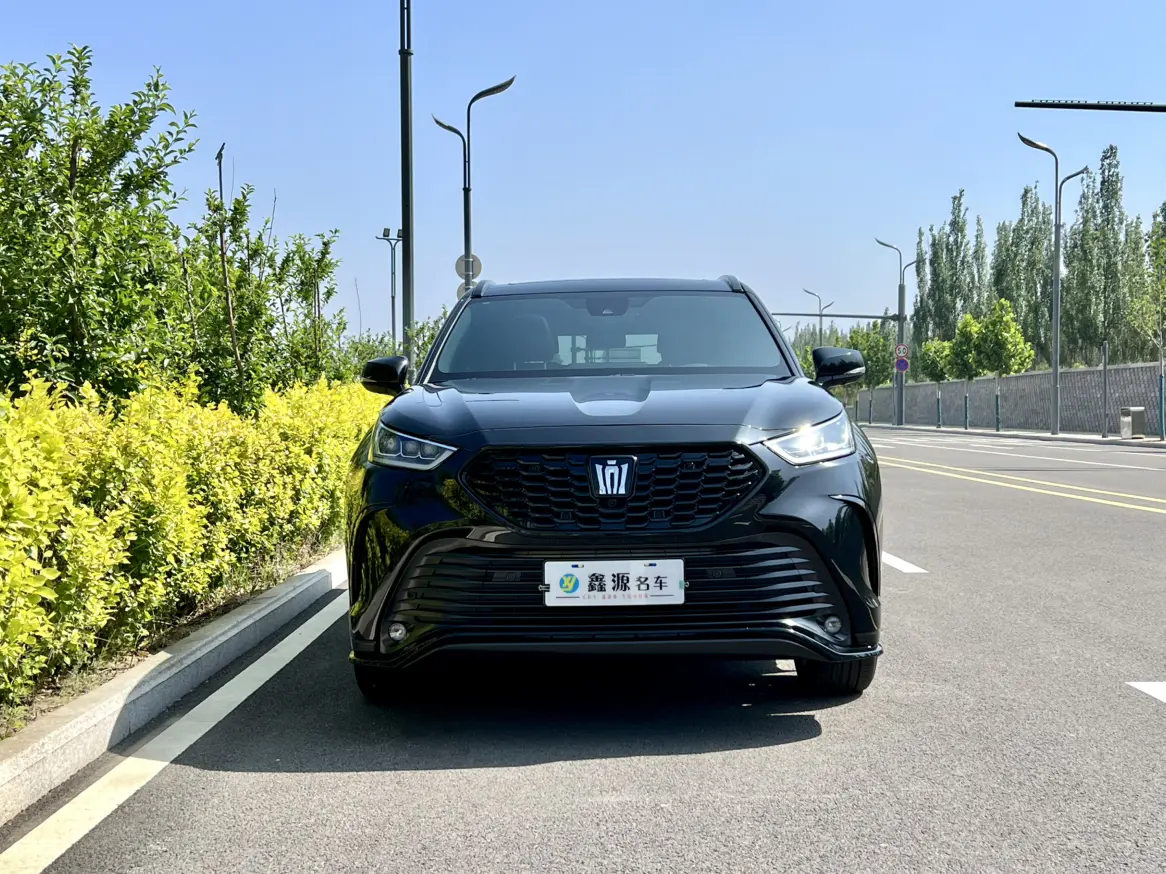 Toyota Crown Kluger