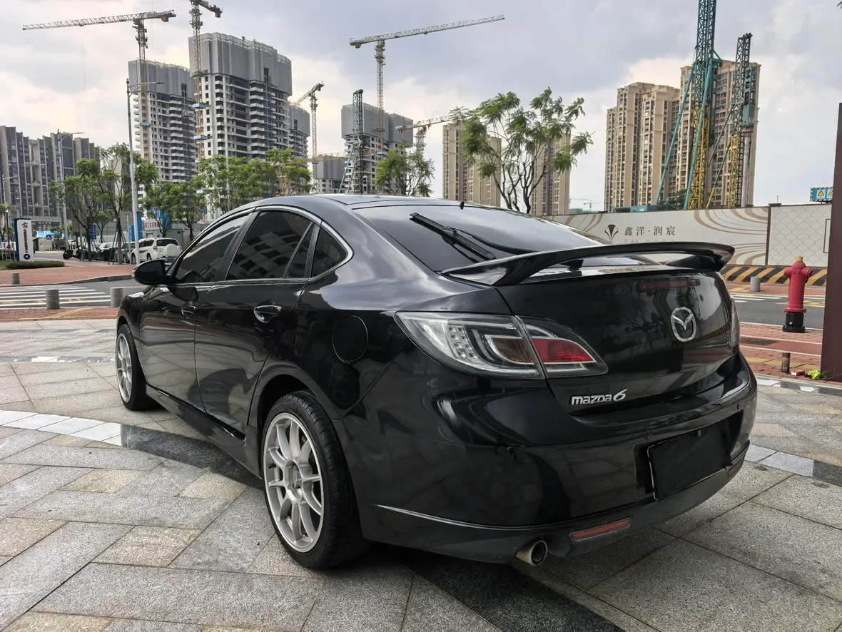 Mazda 6