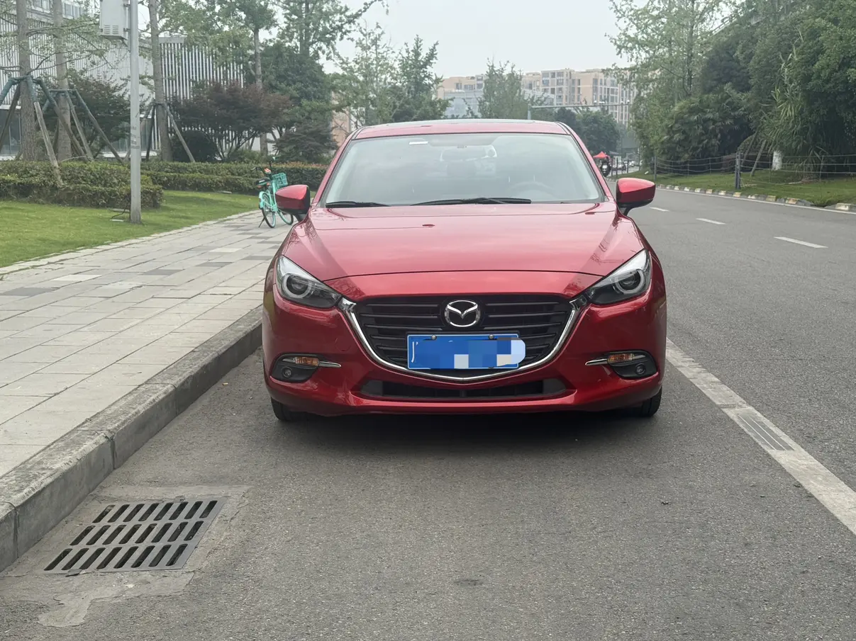 Mazda Axela