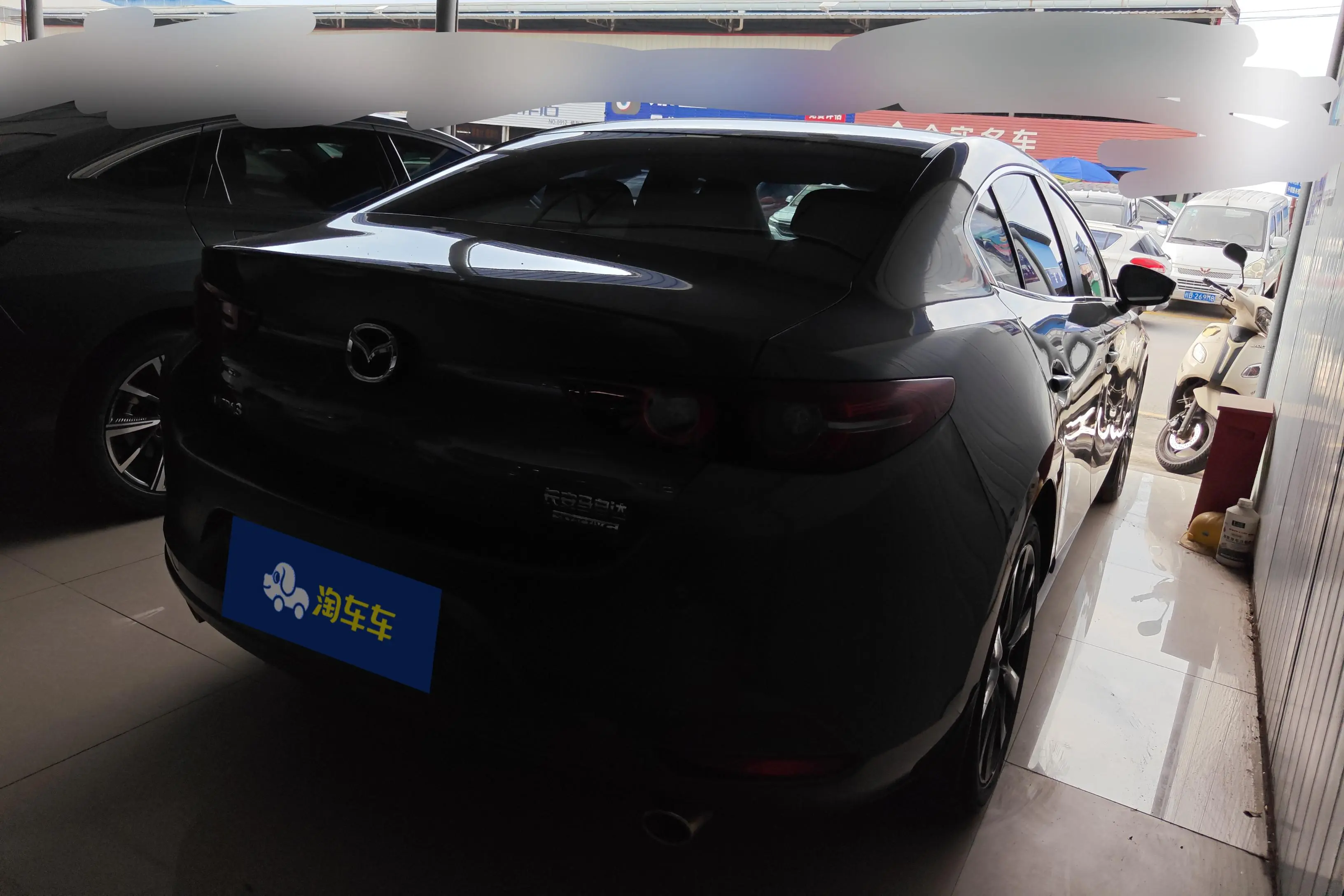 Mazda Axela