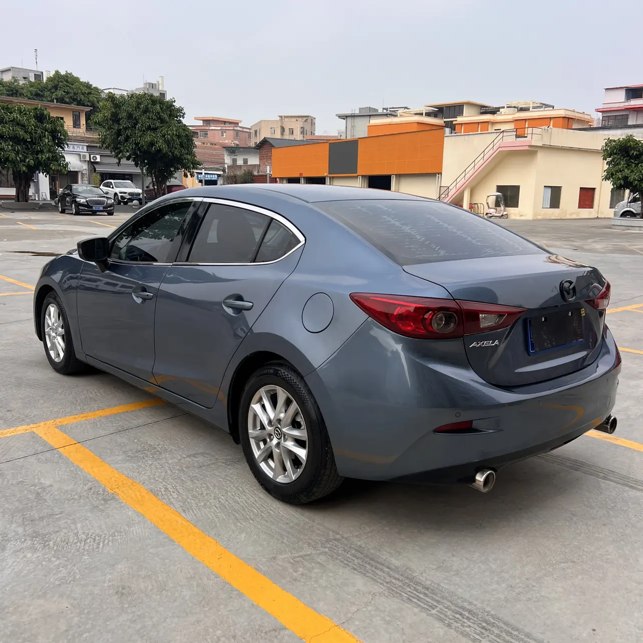 Mazda Axela