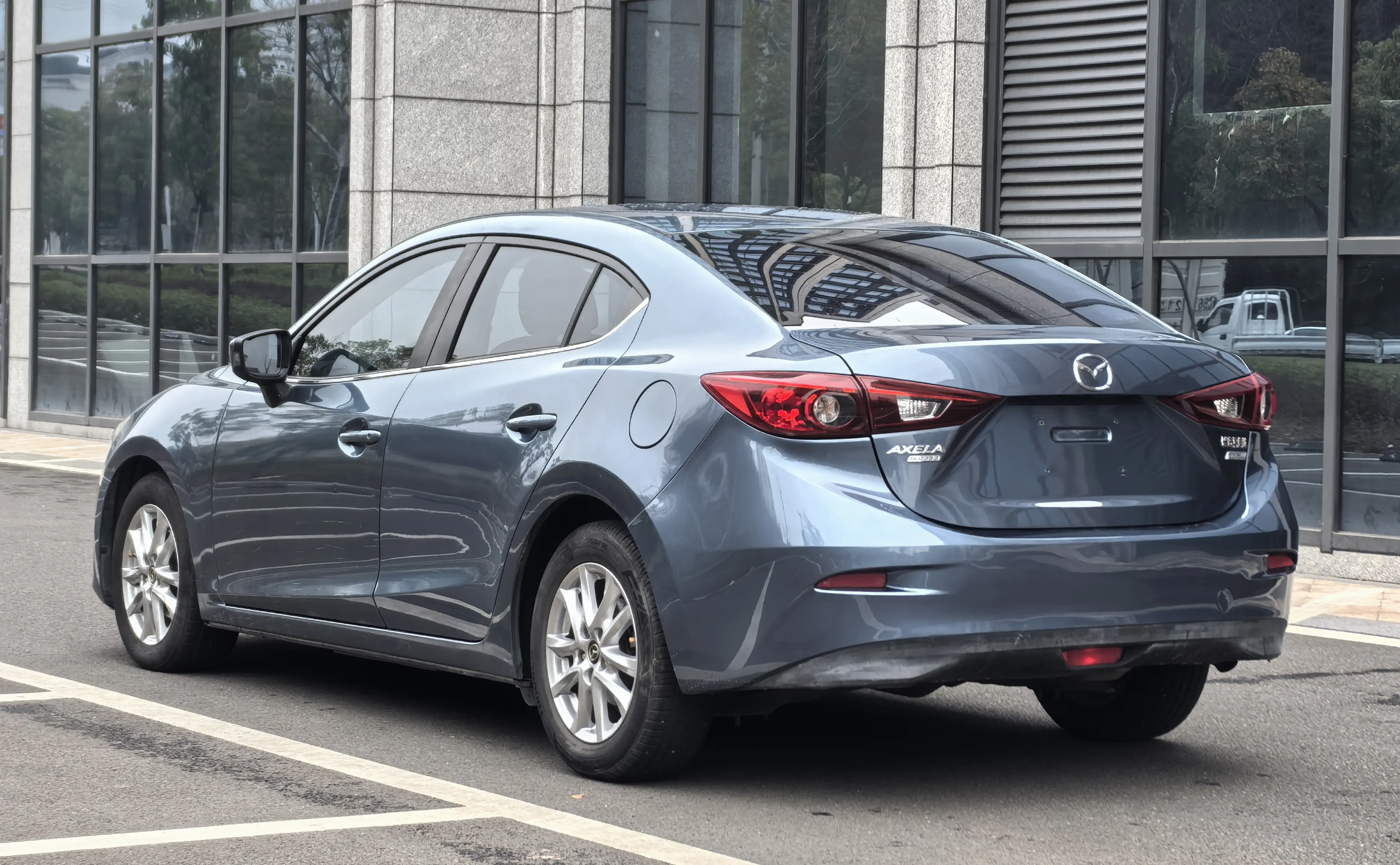 Mazda Axela
