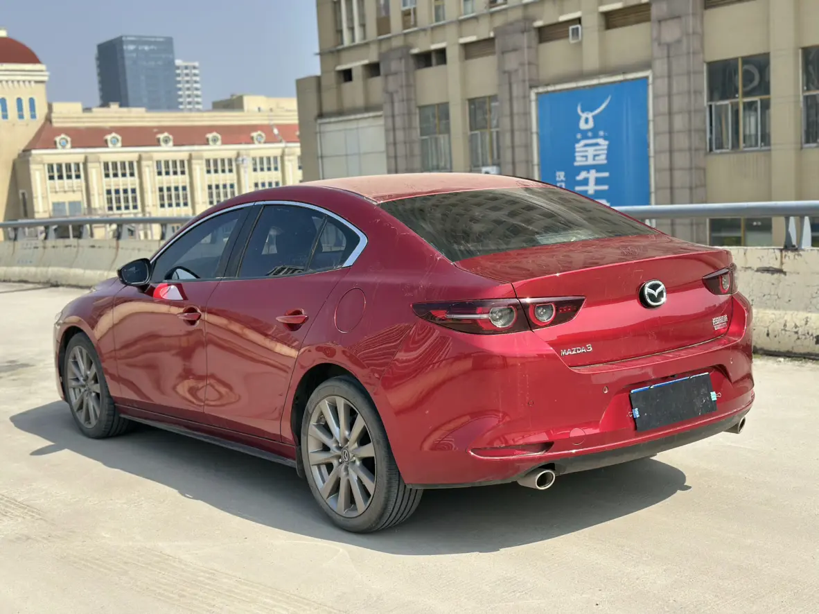 Mazda Axela