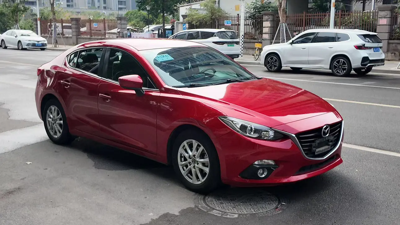 Mazda Axela