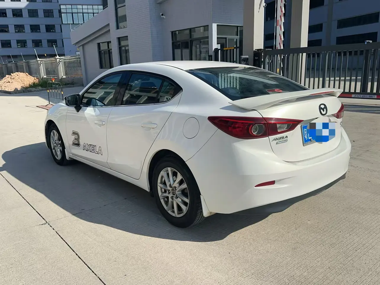 Mazda Axela