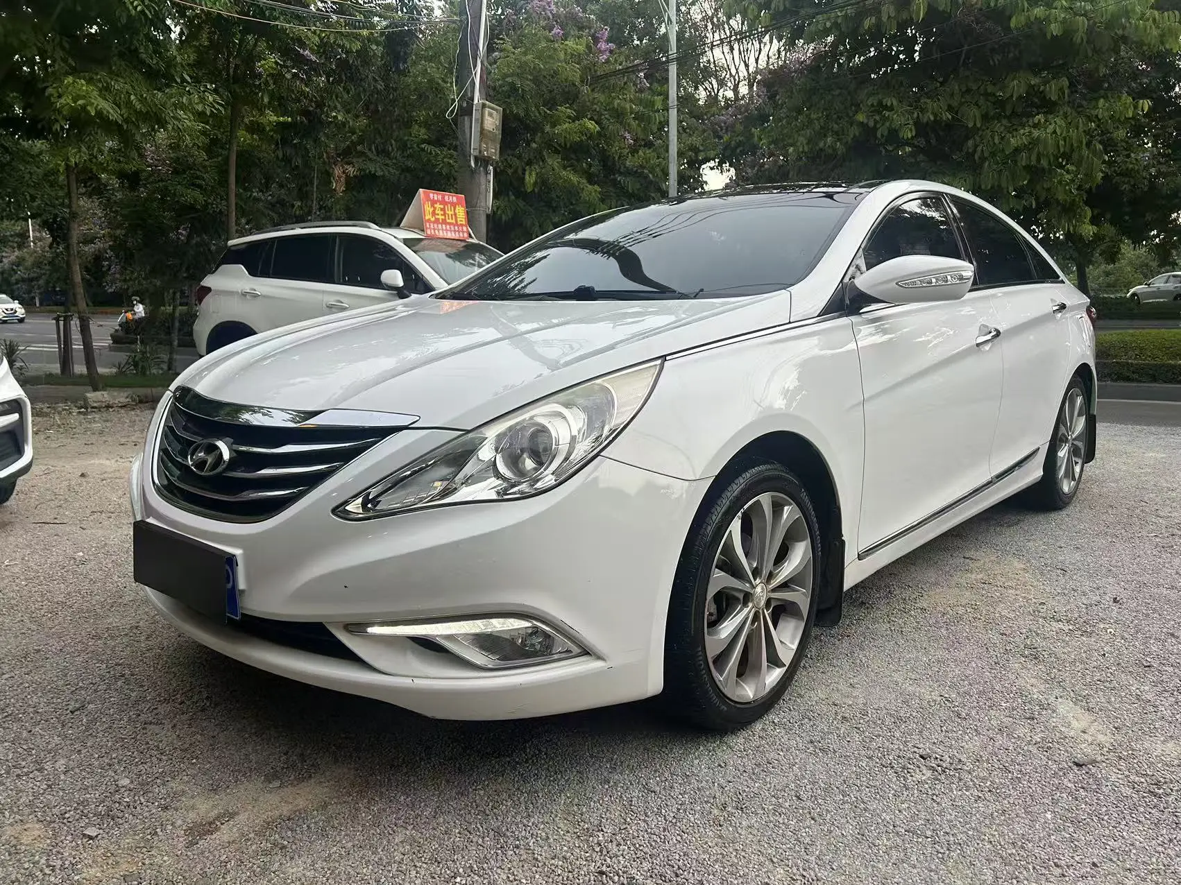 Hyundai sonata eight