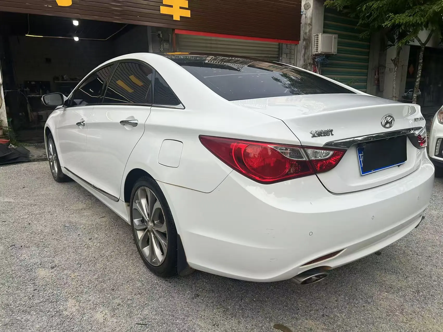 Hyundai sonata eight