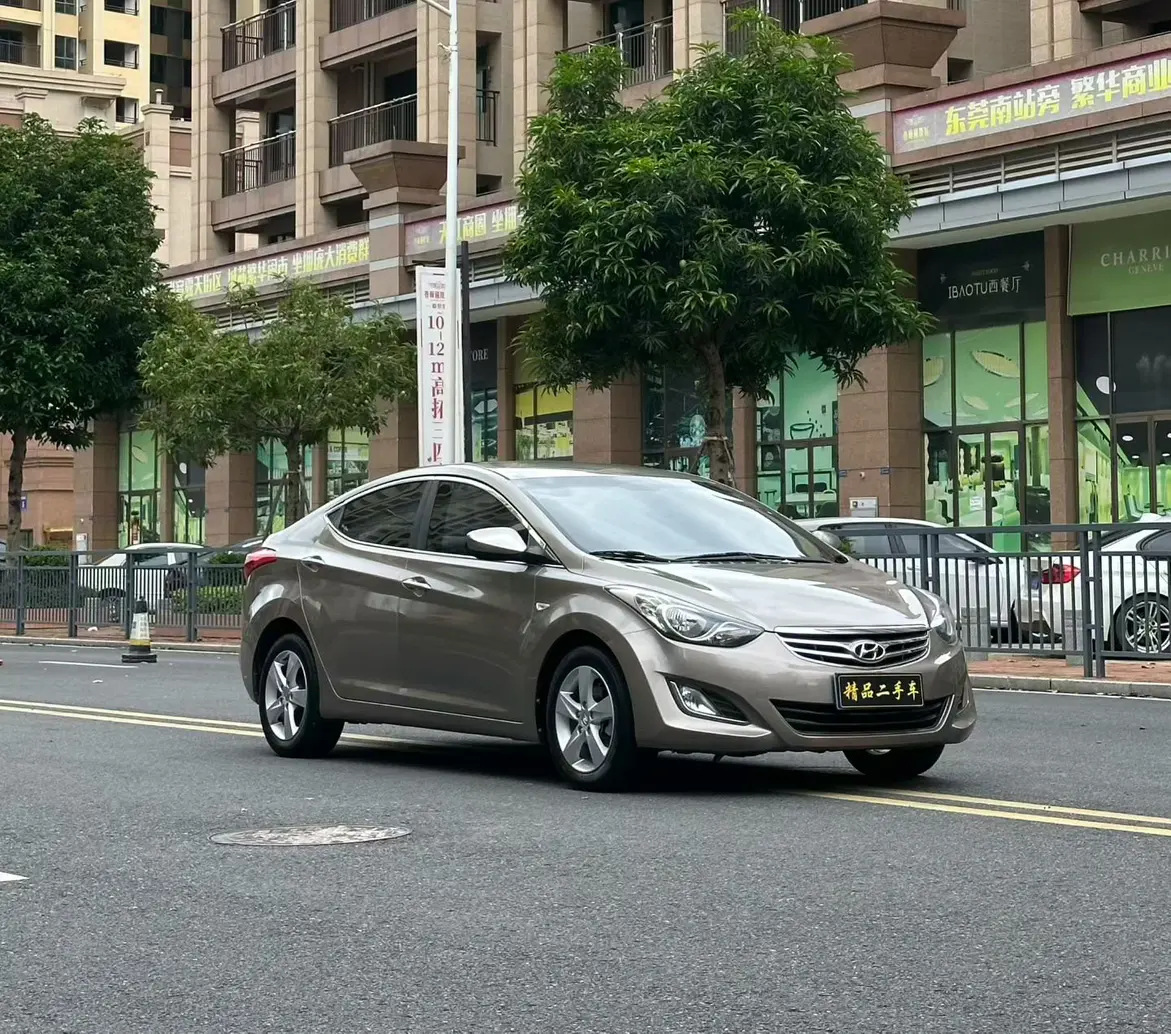 Hyundai Elantra