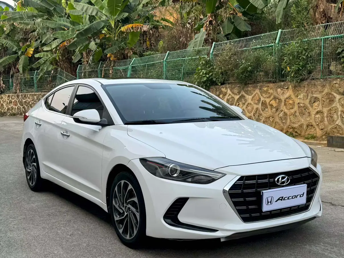 Hyundai Lead