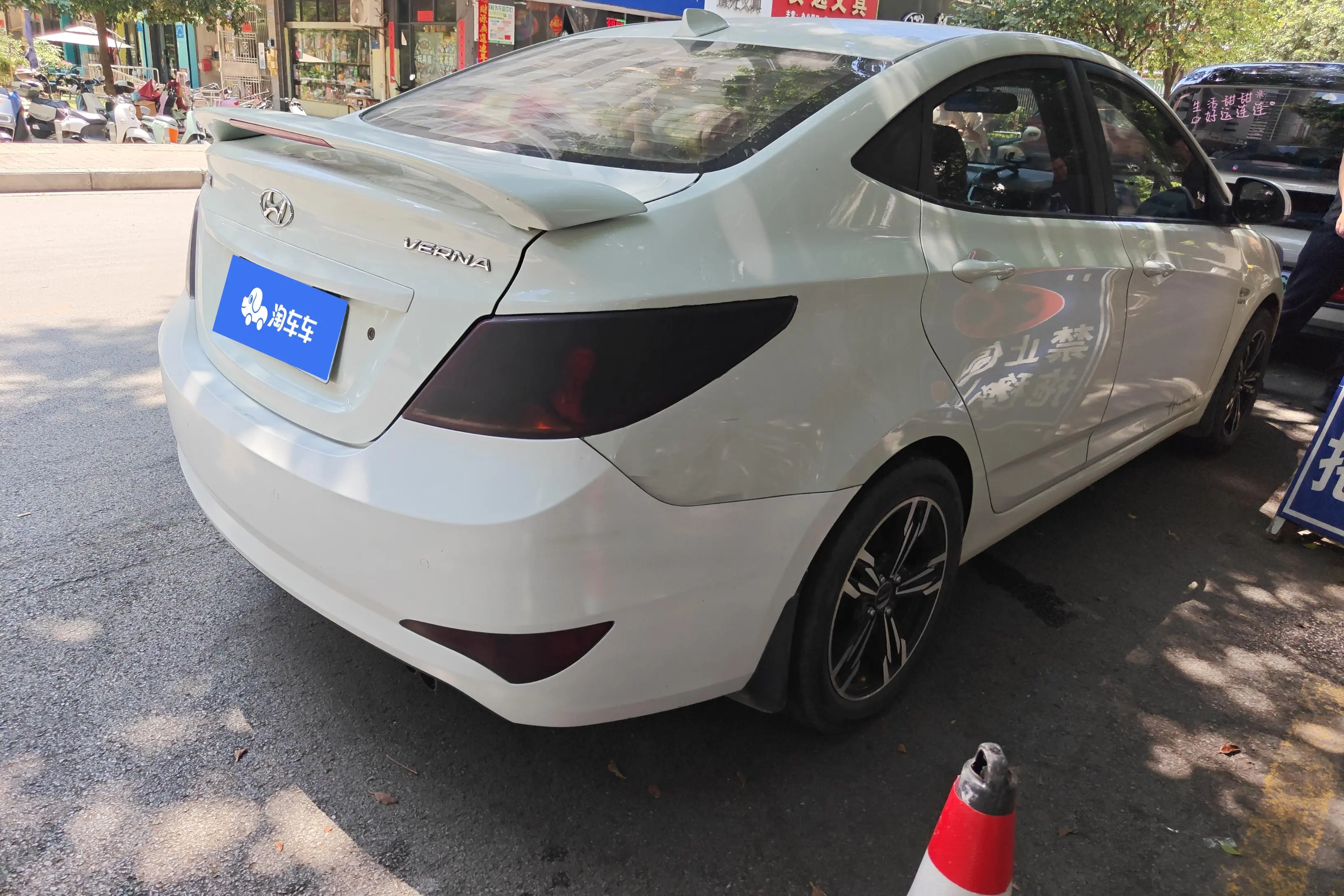Hyundai Verna
