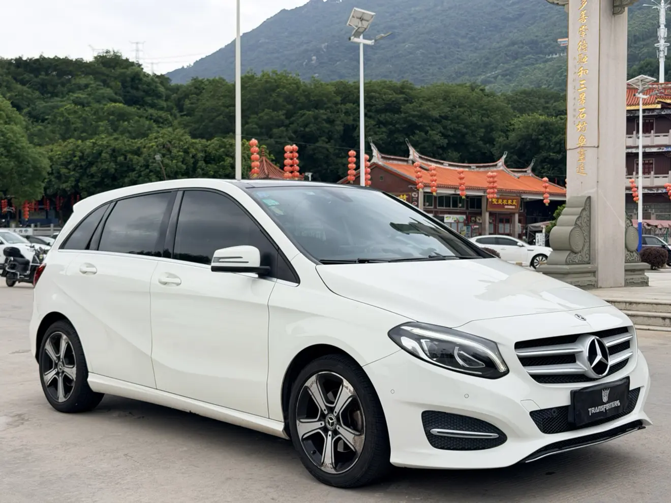 Mercedes-Benz B Class